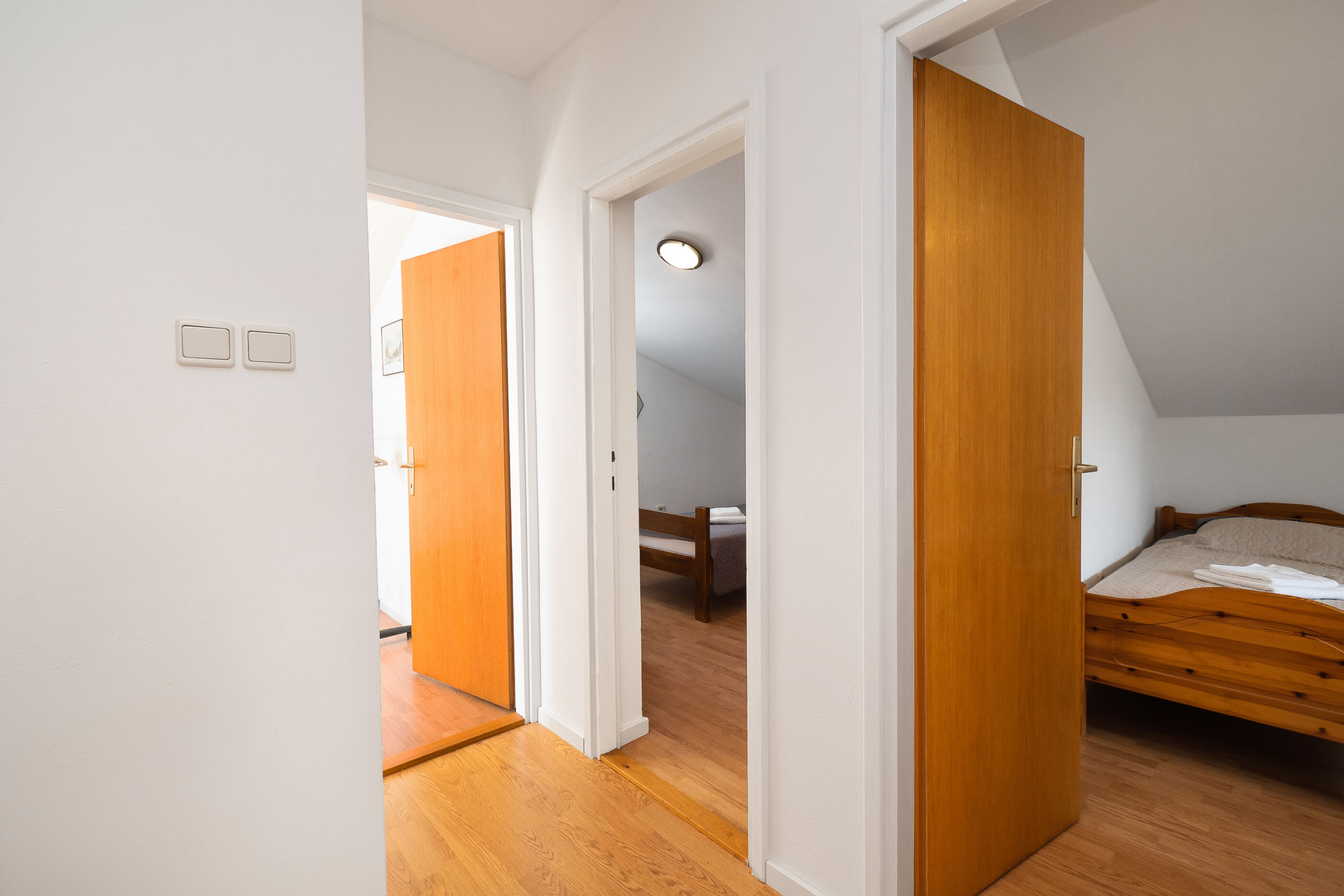 House Bany 96851-K1