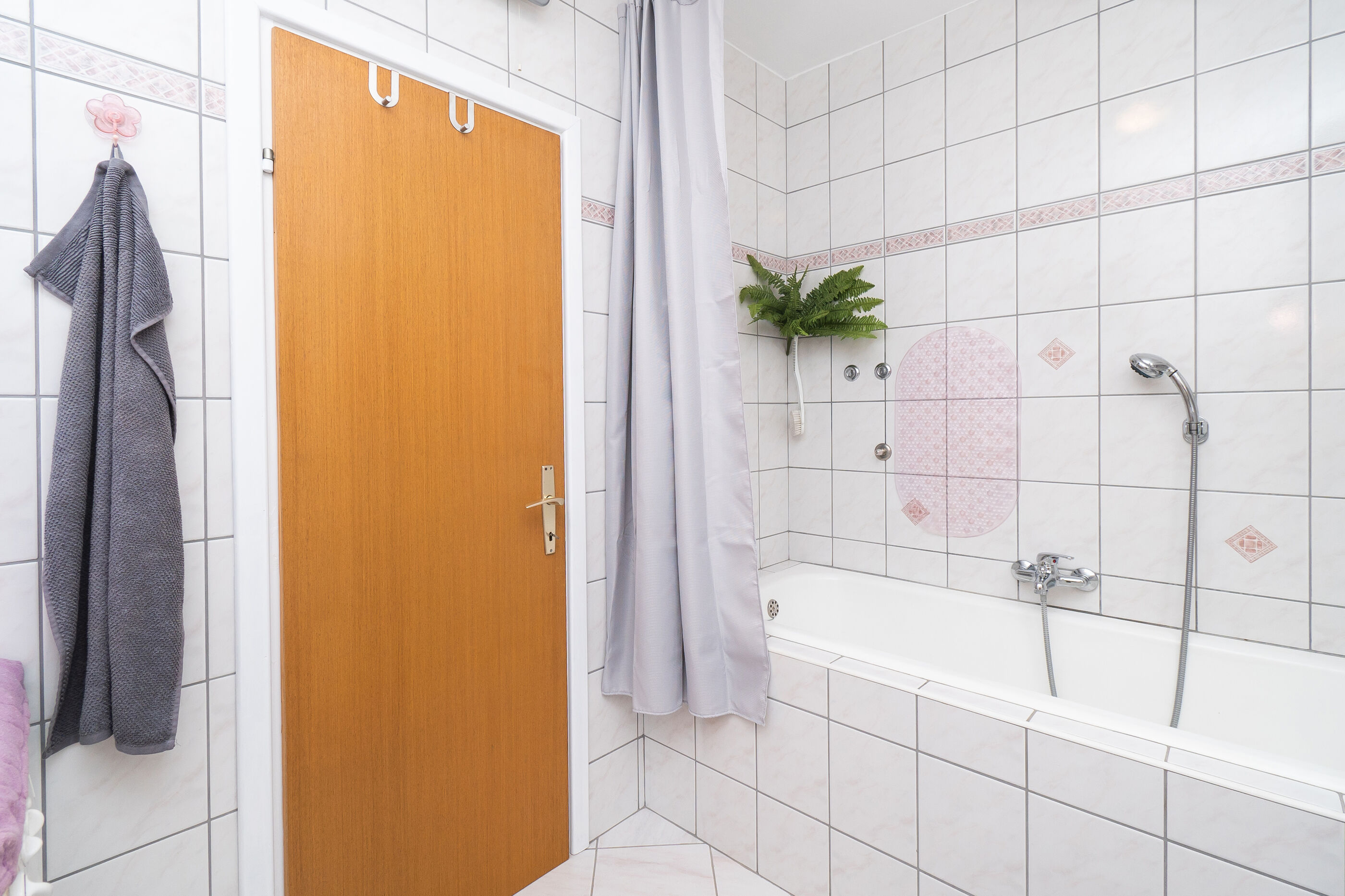 House Bany 96851-K1