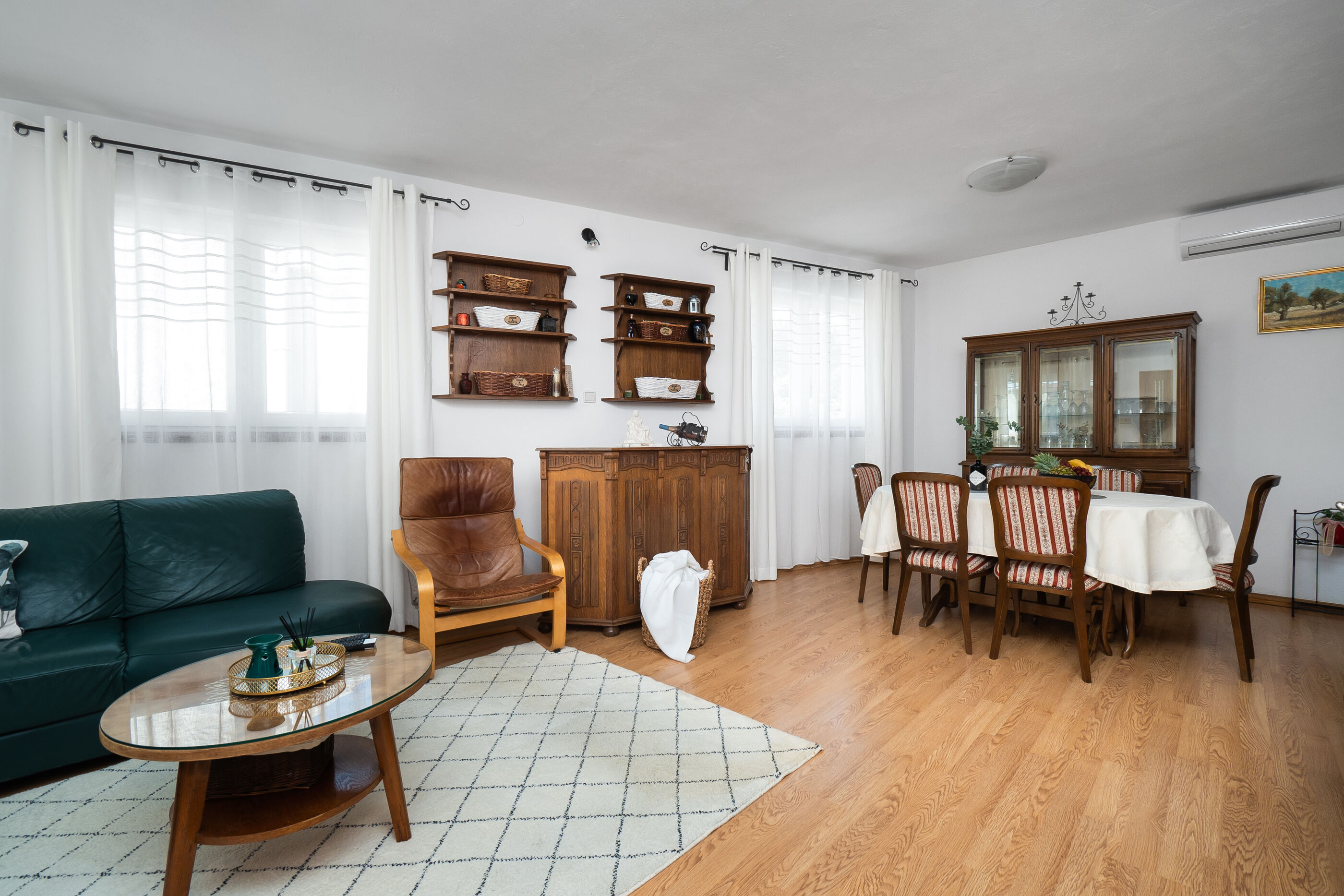 House Bany 96851-K1