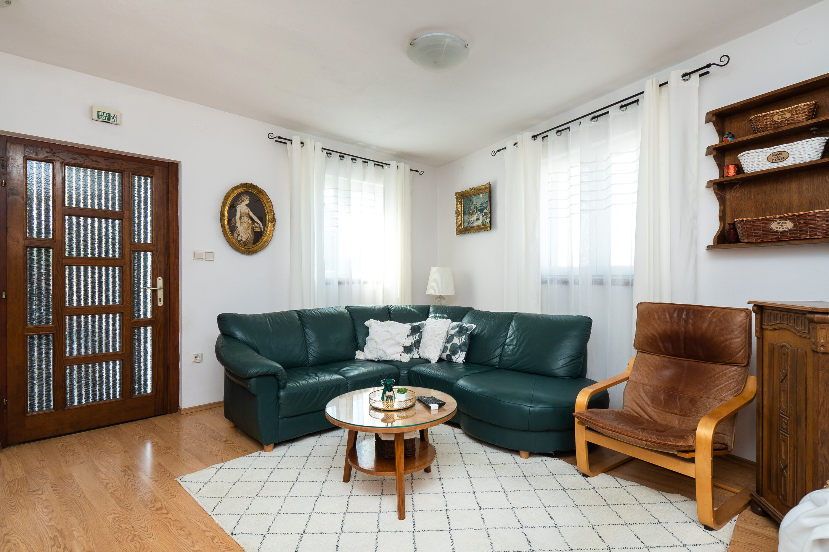 House Bany 96851-K1