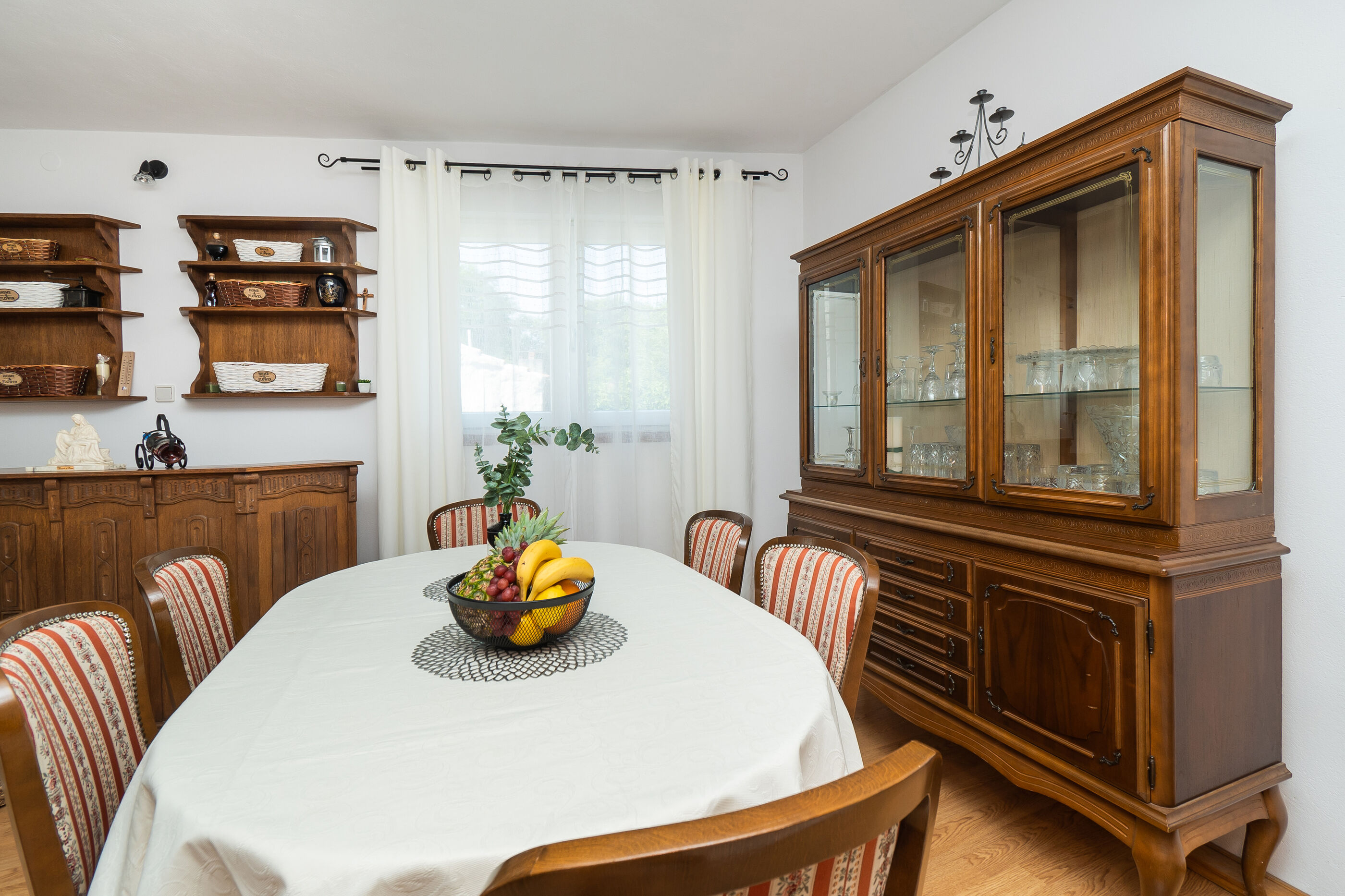 House Bany 96851-K1
