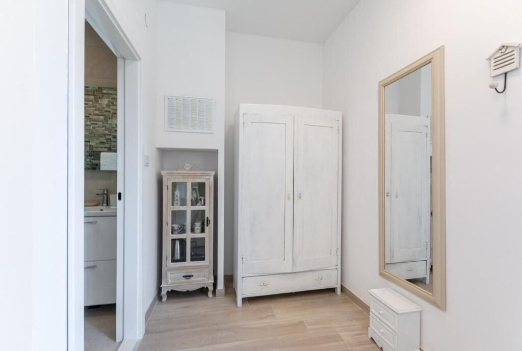 Apartments and Room Poesia 96991-S3