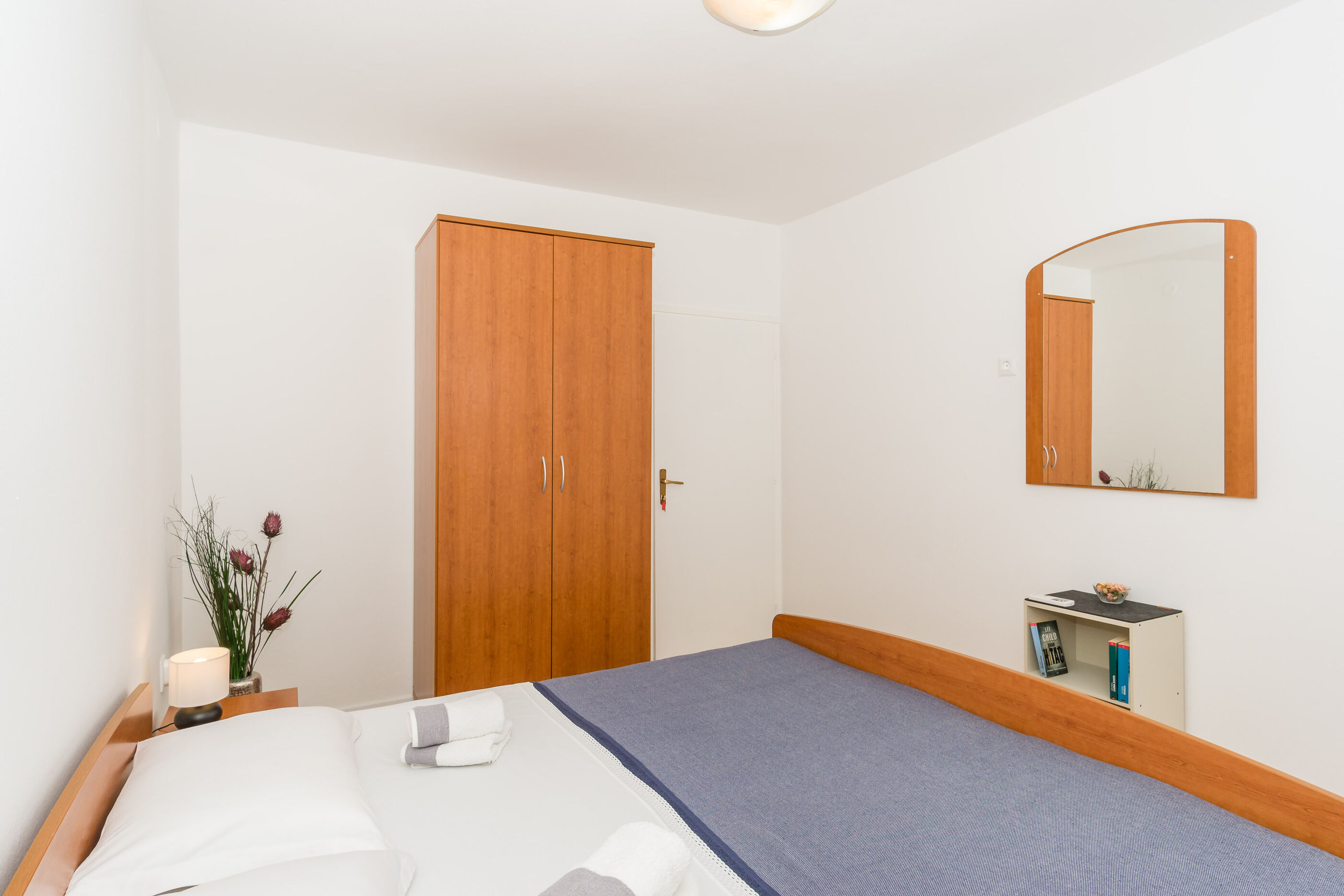 Apartments and Room Mira 84968-A1