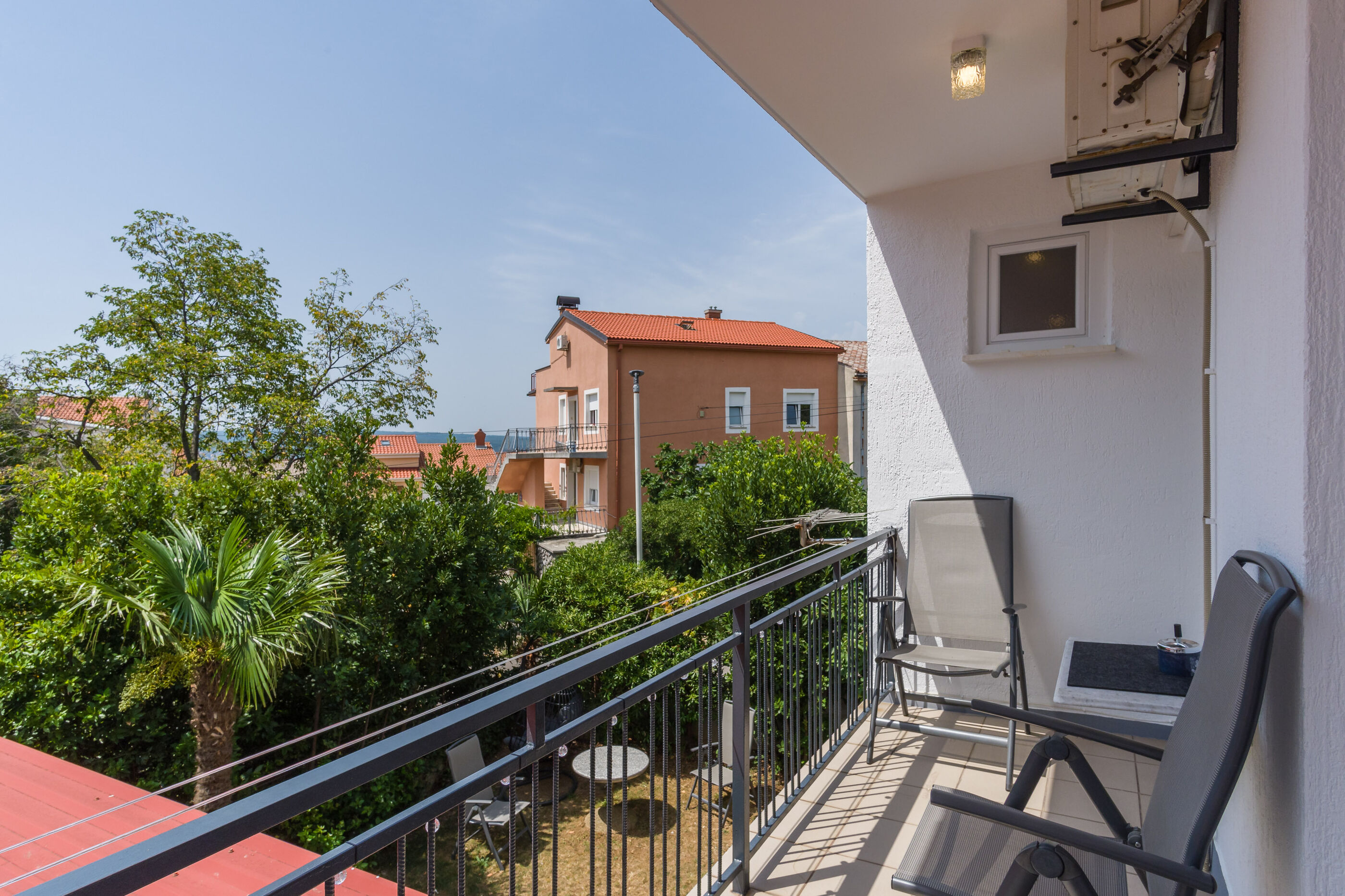 Apartments and Room Mira 84968-A1
