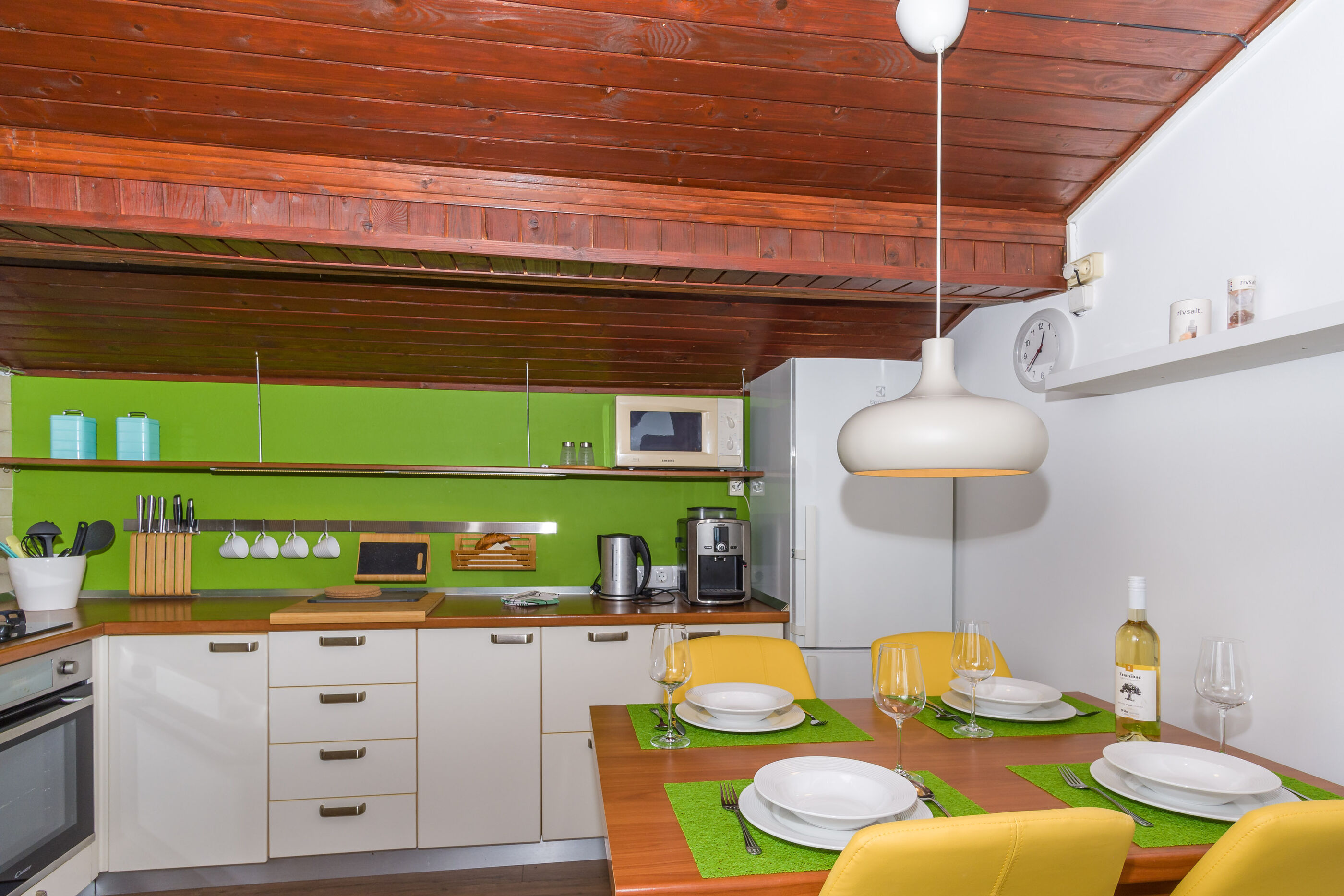 Apartments and Room Mira 84968-A2