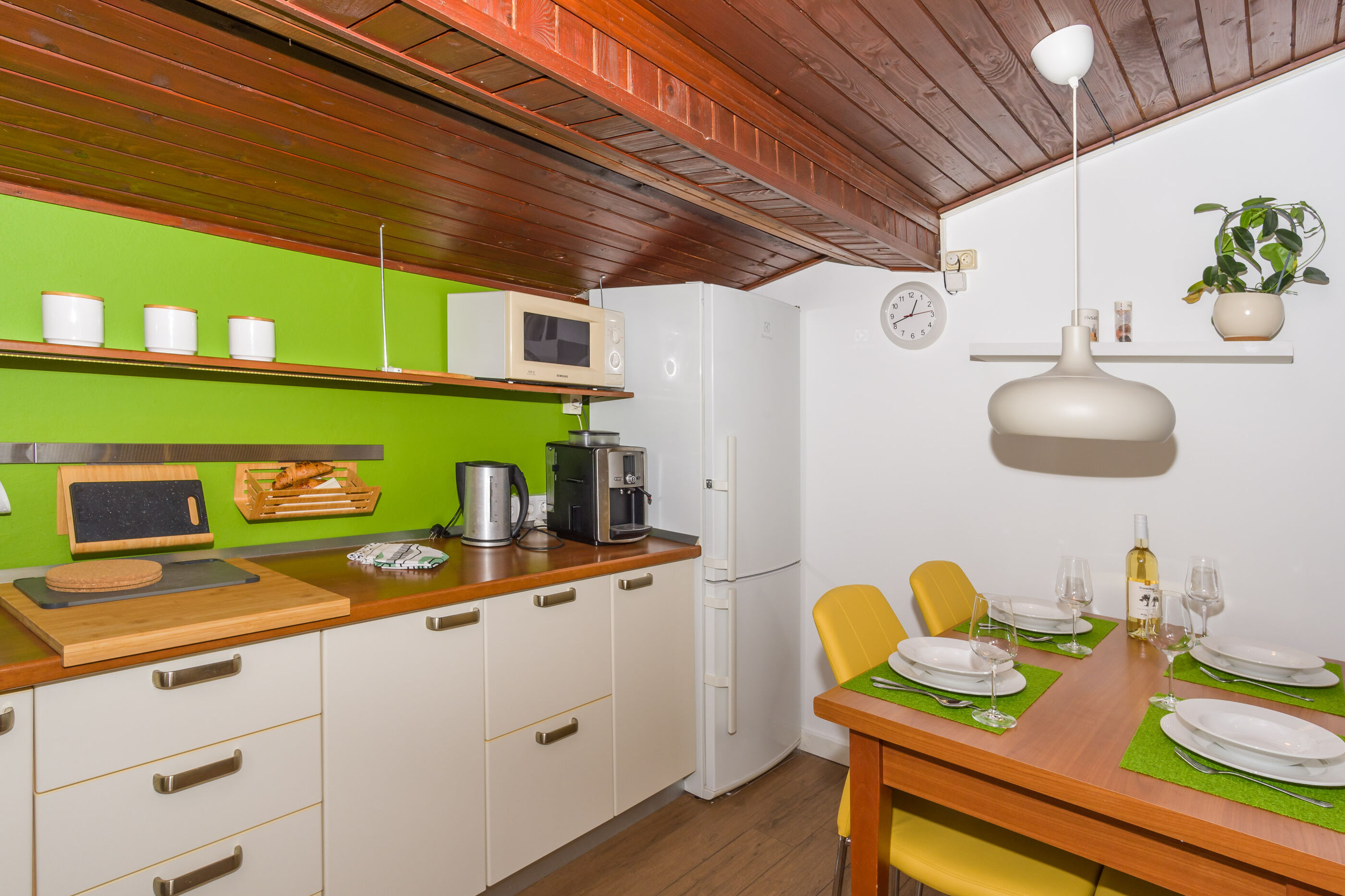 Apartments and Room Mira 84968-A2