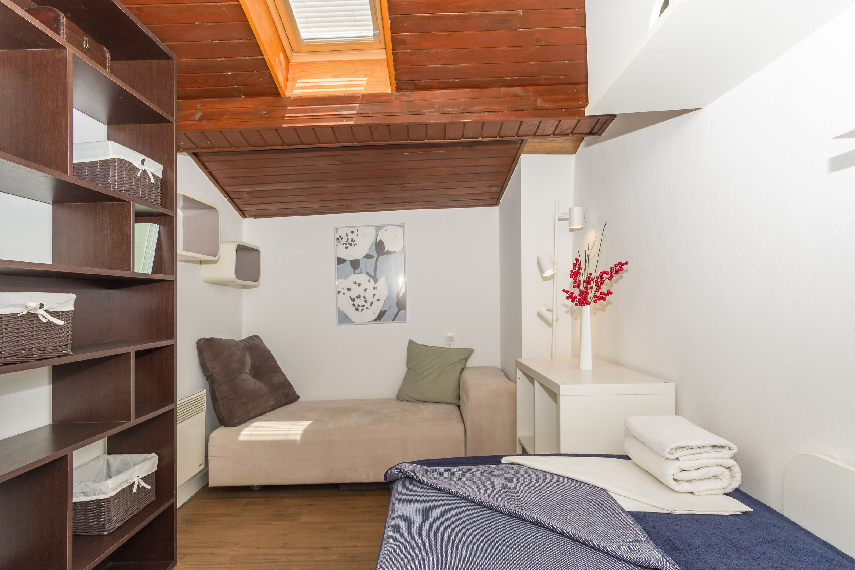 Apartments and Room Mira 84968-A2