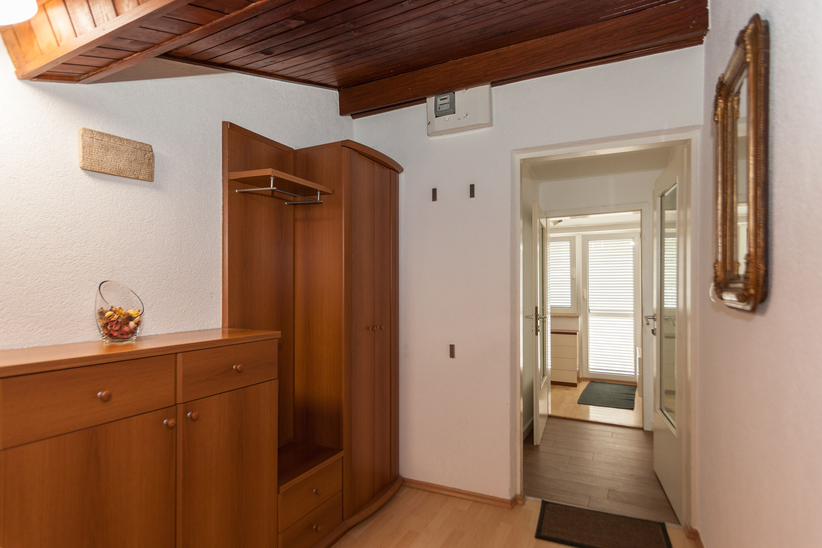 Apartments and Room Mira 84968-A2