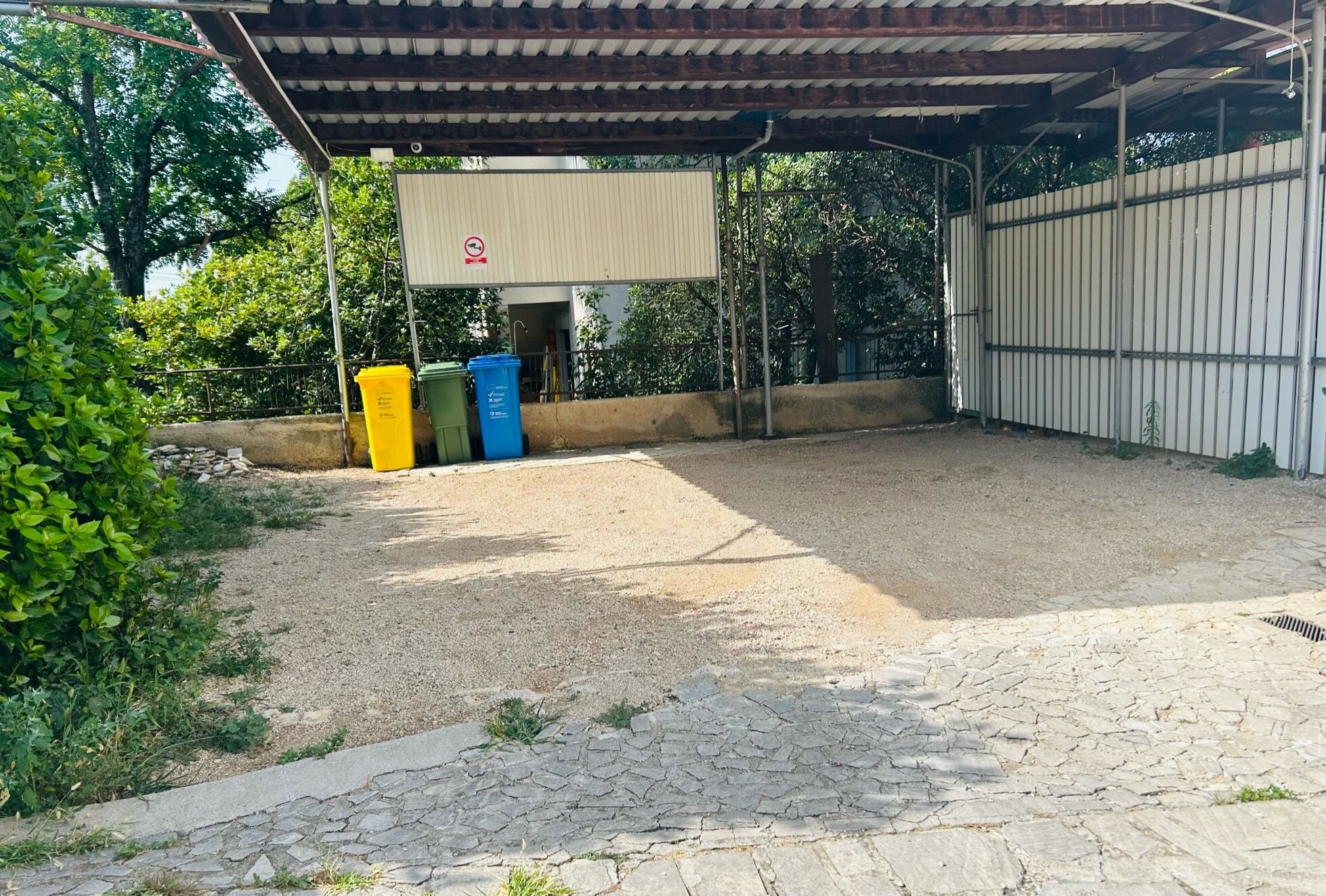 Apartments and Room Mira 84968-A2
