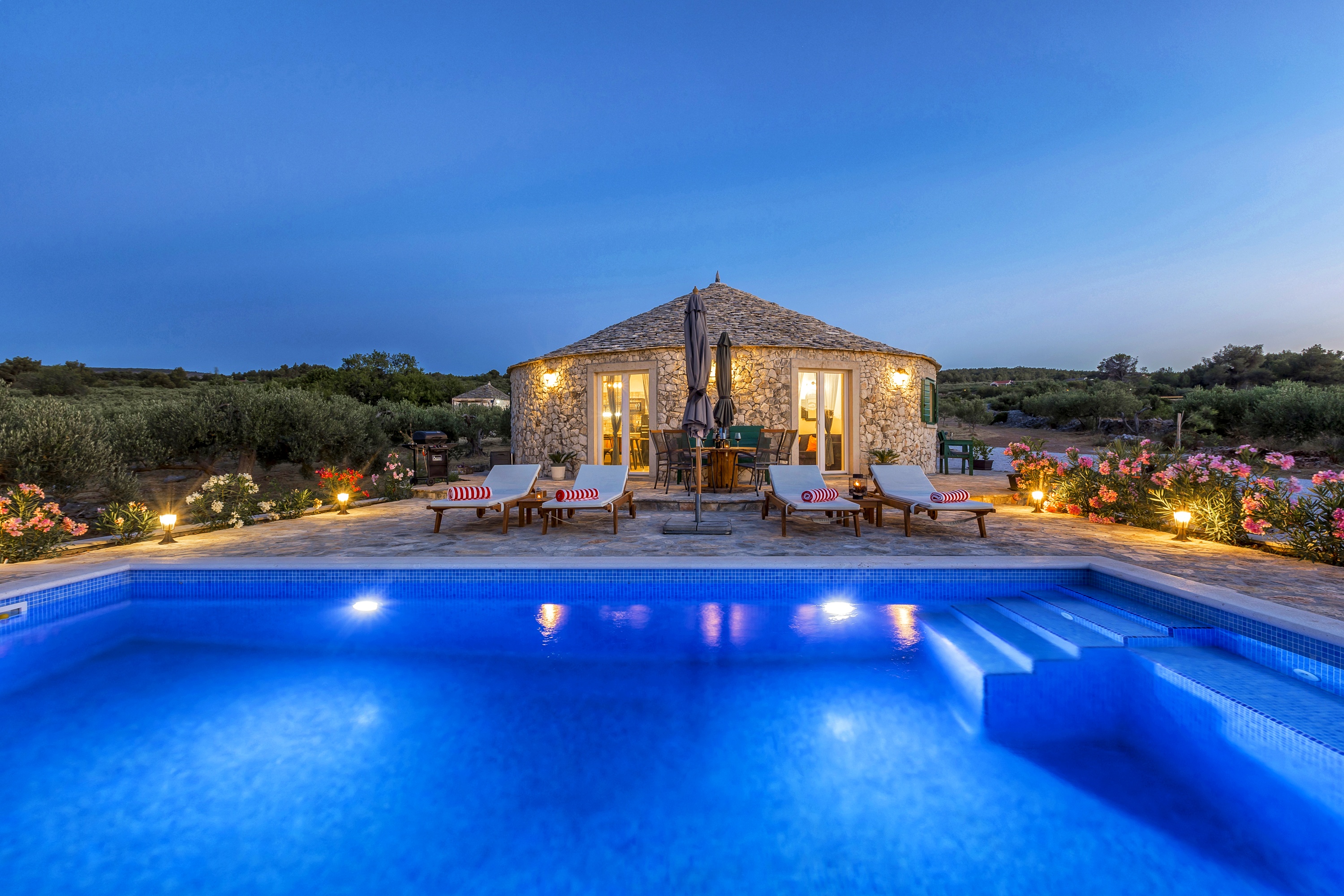 House Magical Island Beauty 82671-K1
