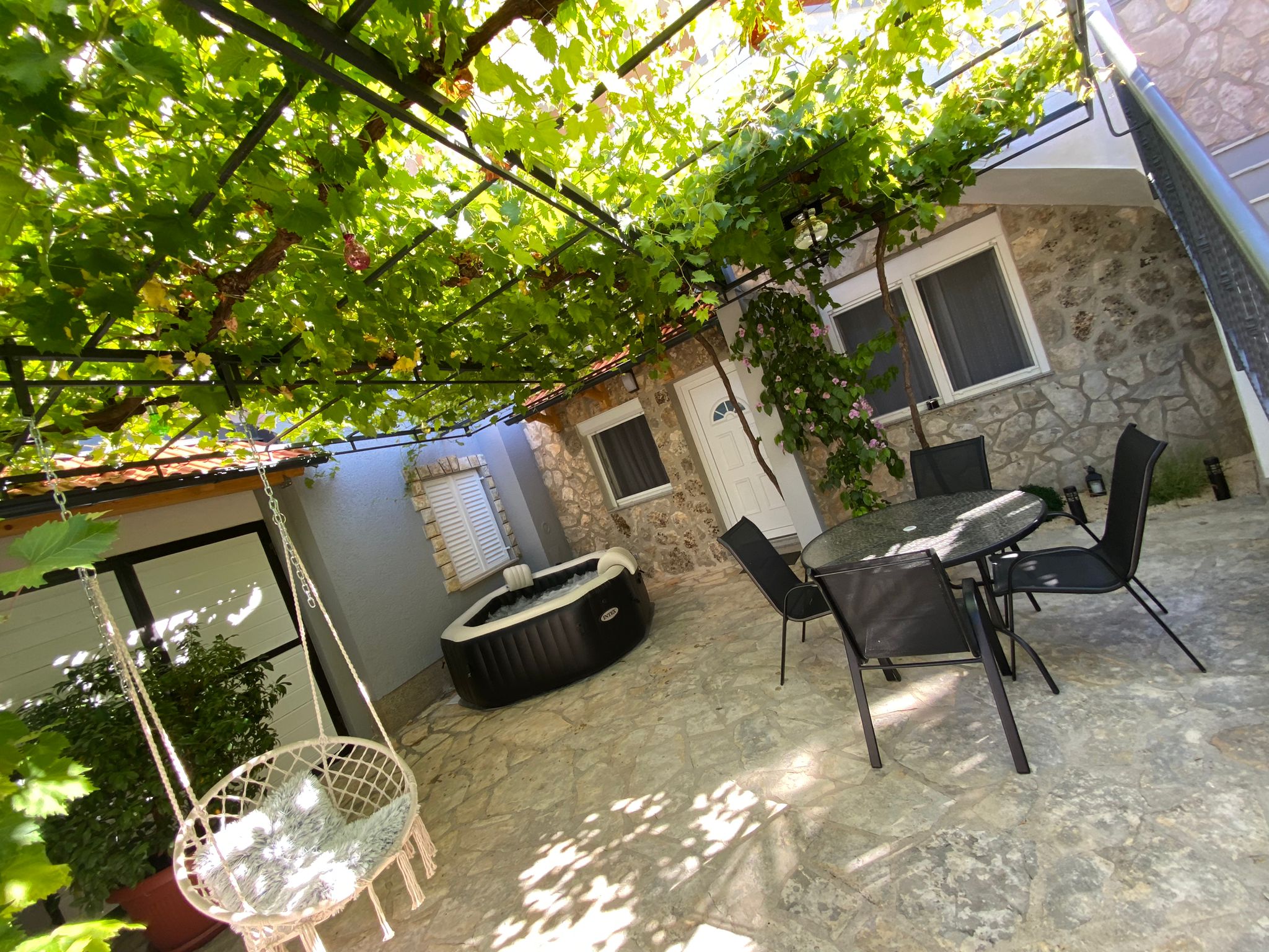 Apartment Maja with Jacuzzi 94371-A1