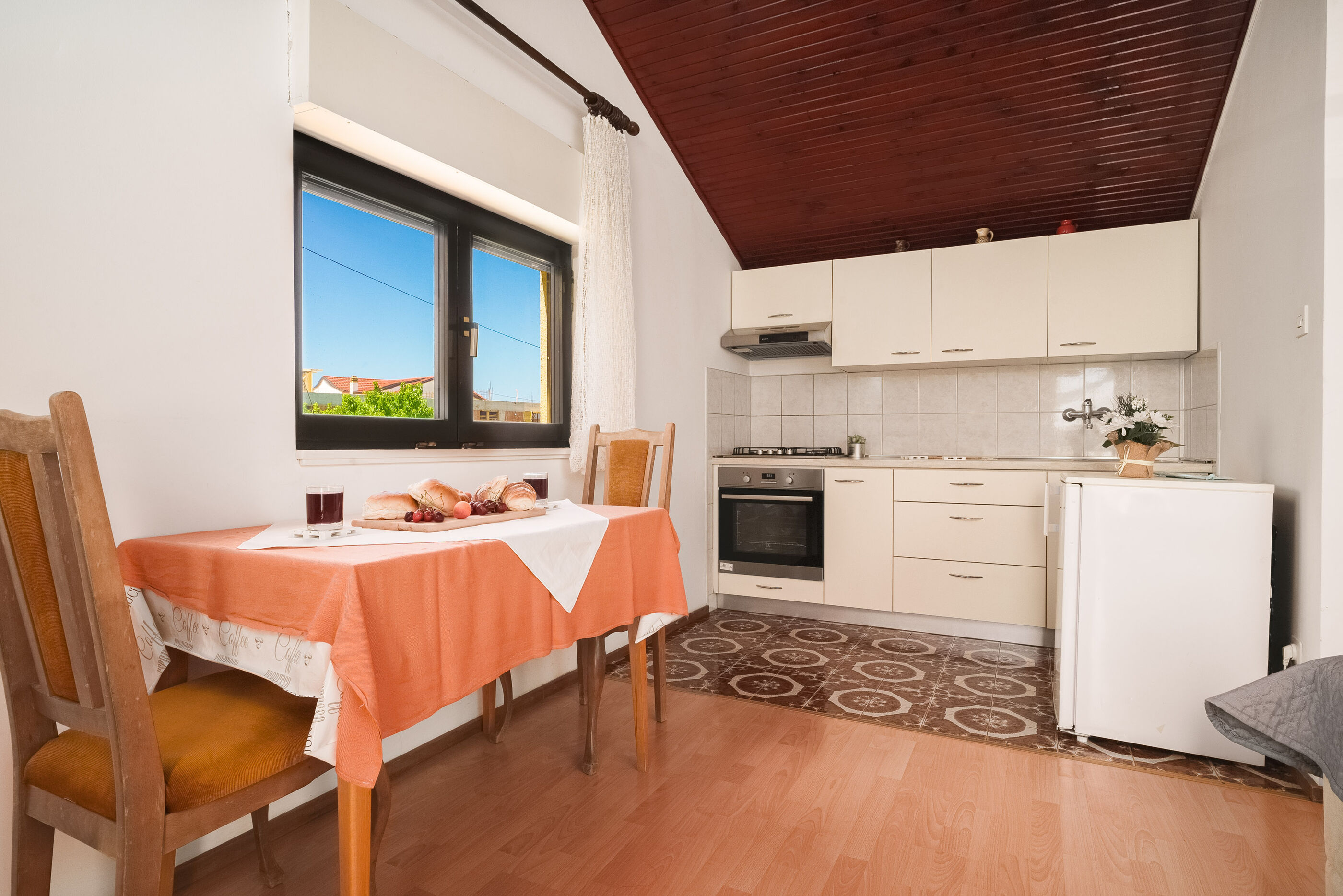 Apartment and Rooms Mrkovic 88981-A2