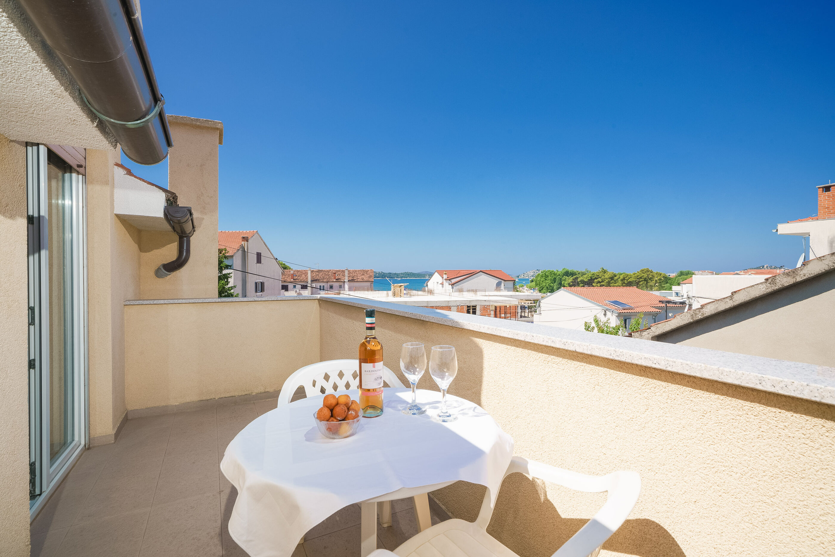 Apartment and Rooms Mrkovic 88981-A6