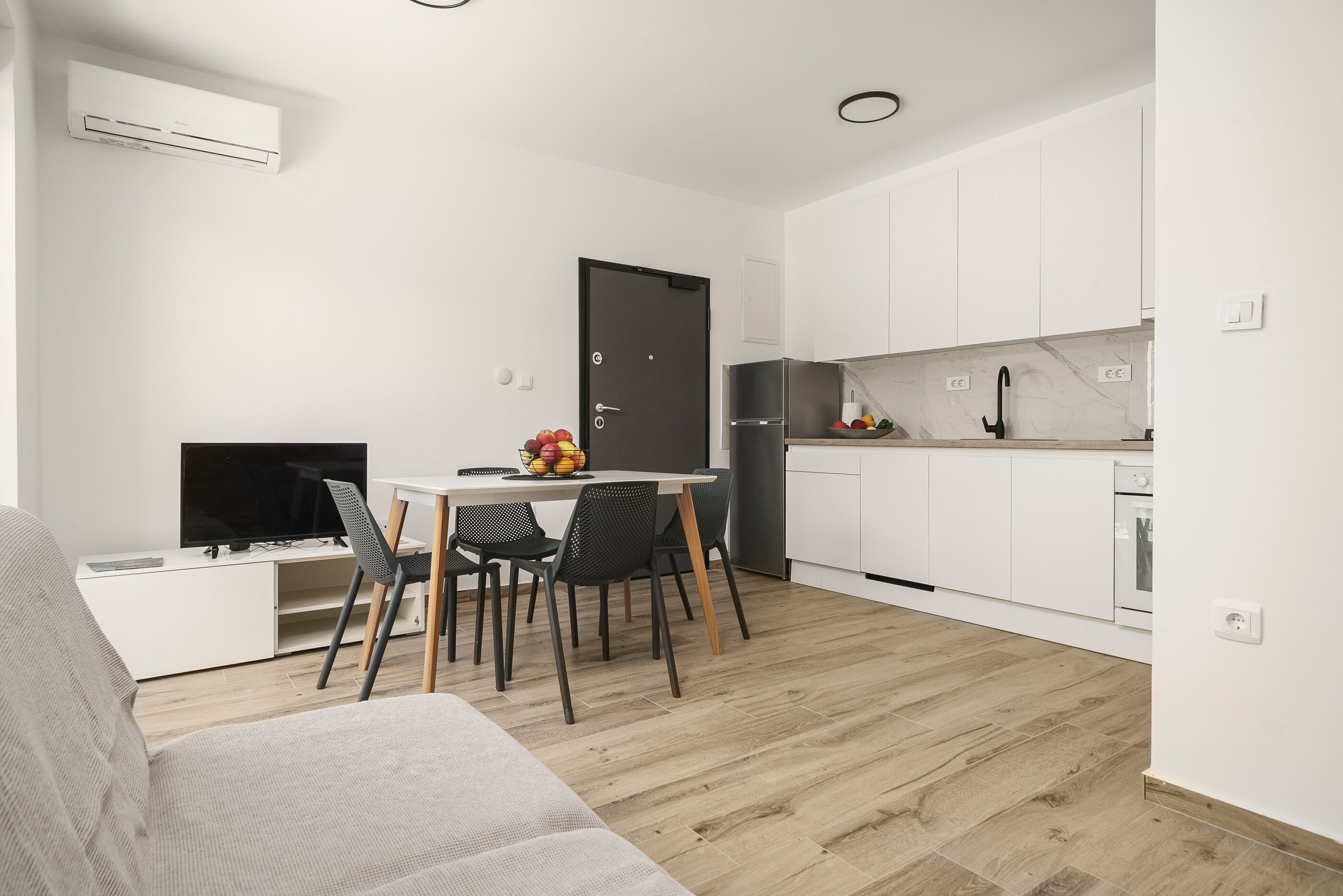 Apartments Picikato 96931-A1
