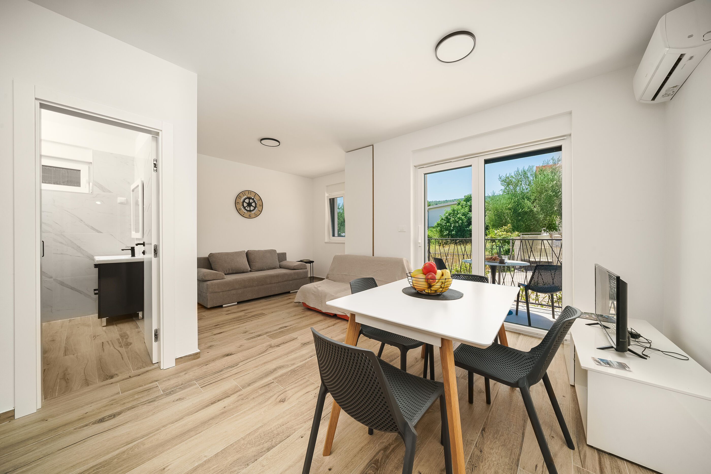 Apartments Picikato 96931-A1