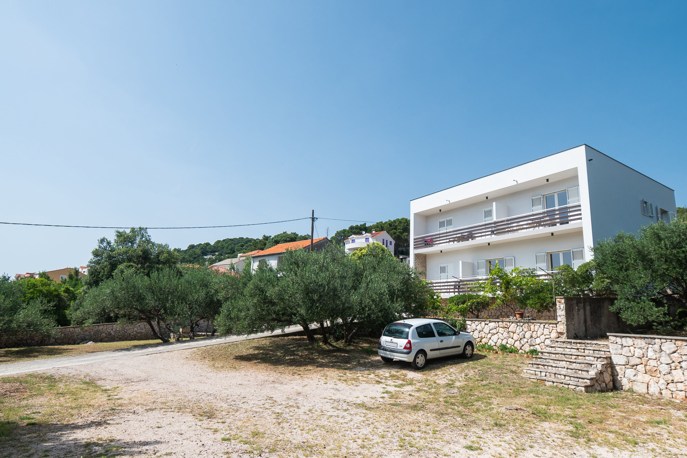 Apartments and Room Kate 95931-A1