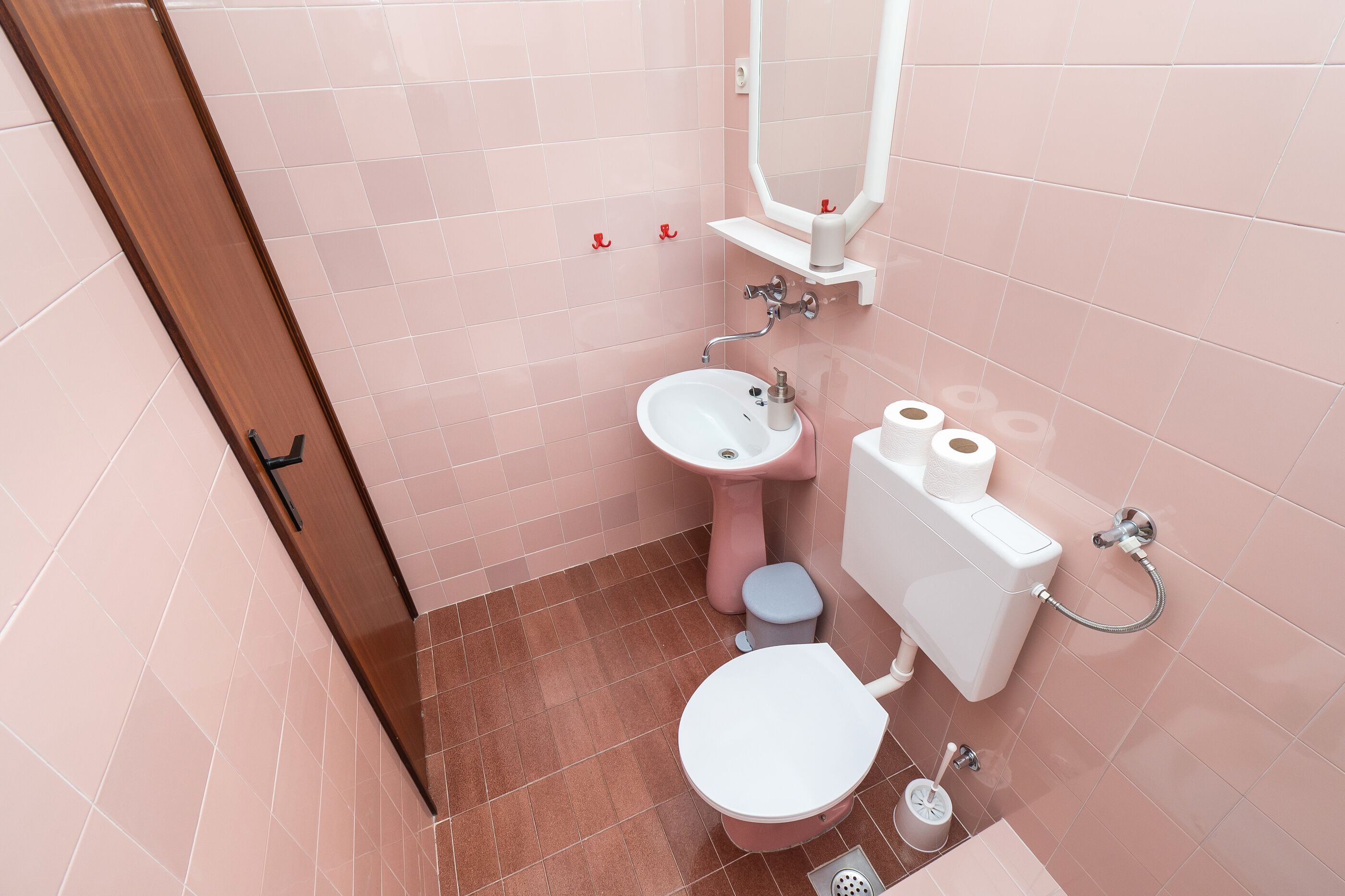 Apartments and Room Kate 95931-A2
