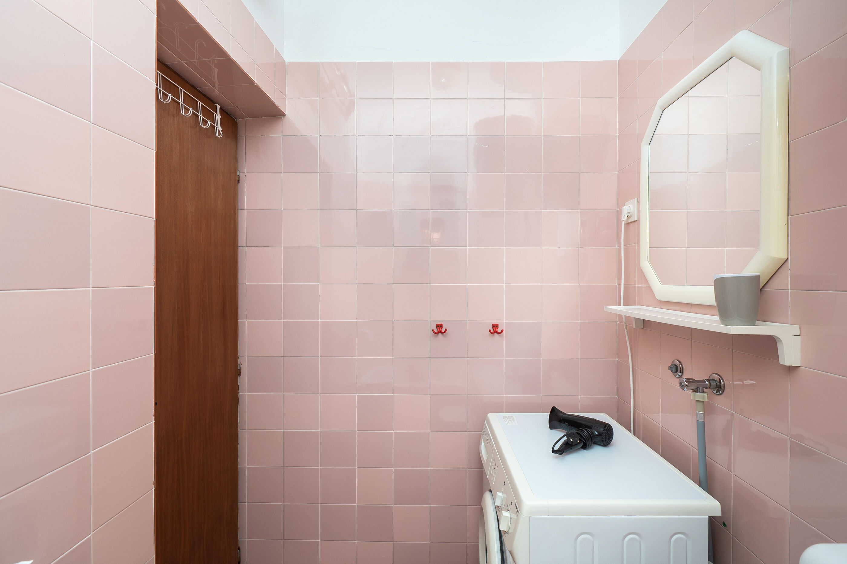 Apartments and Room Kate 95931-A2