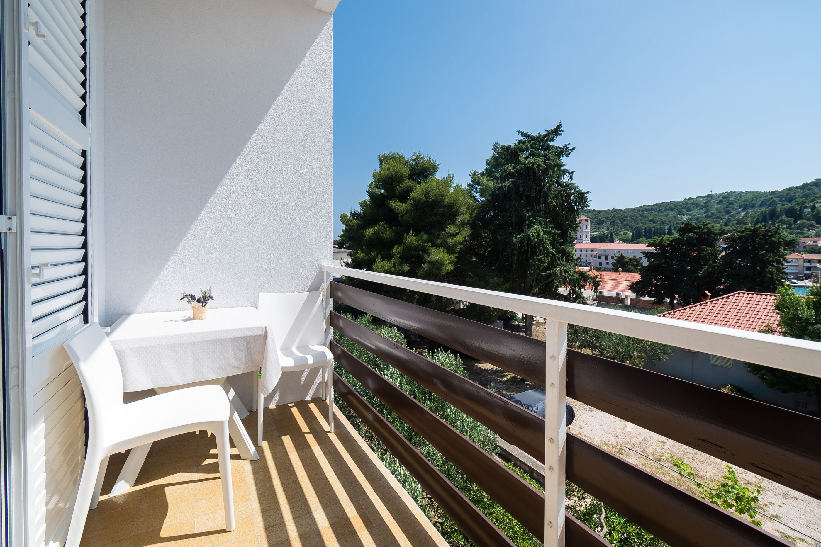 Apartments and Room Kate 95931-A2