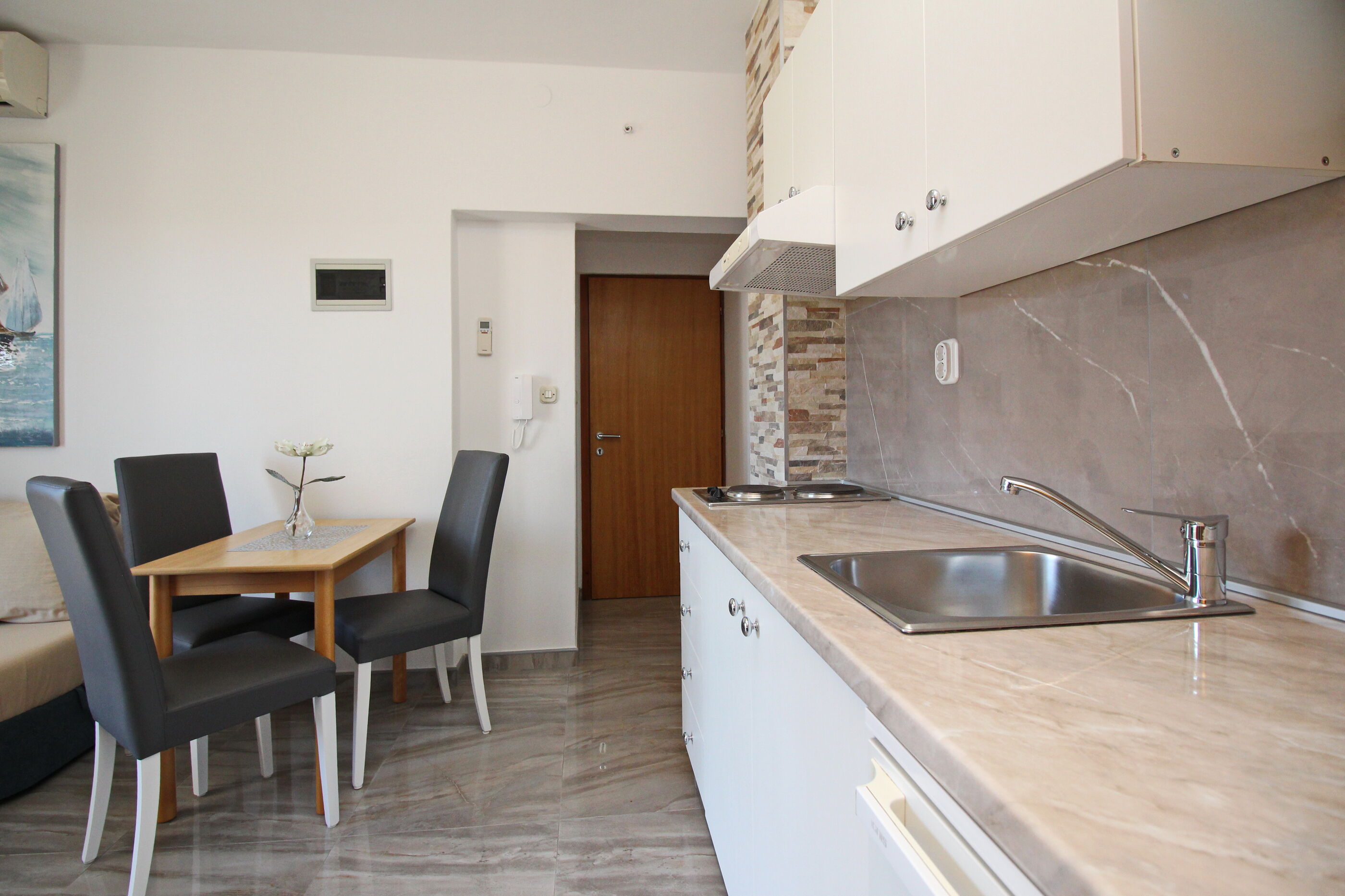 Apartments Brnić 69011-A6