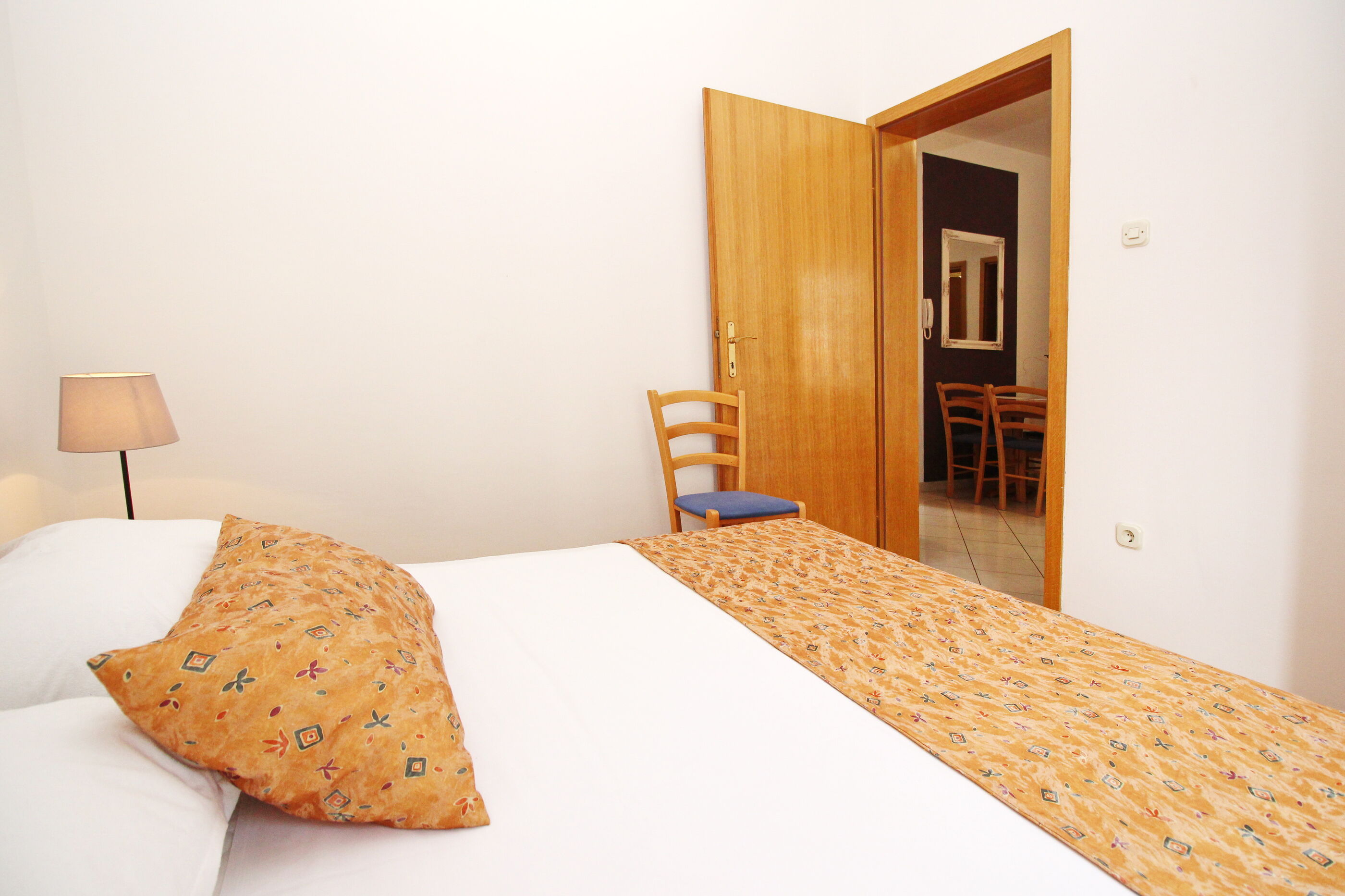 Apartments Villa Limun 69031-A1