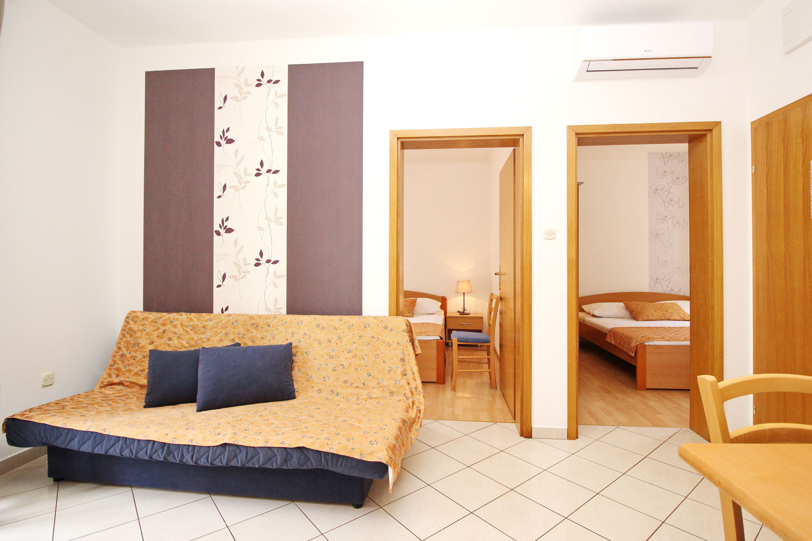 Apartments Villa Limun 69031-A1