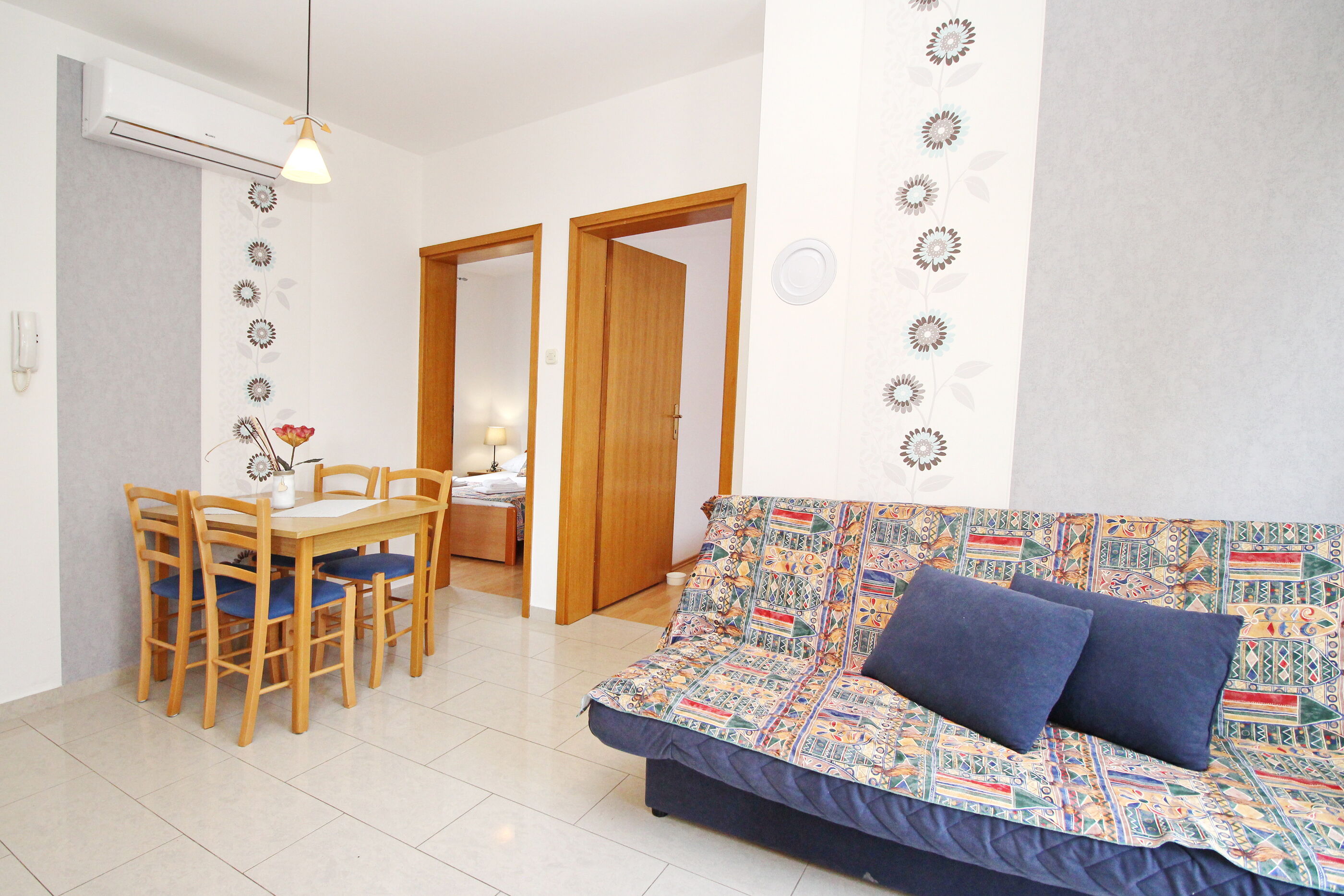 Apartments Villa Limun 69031-A2