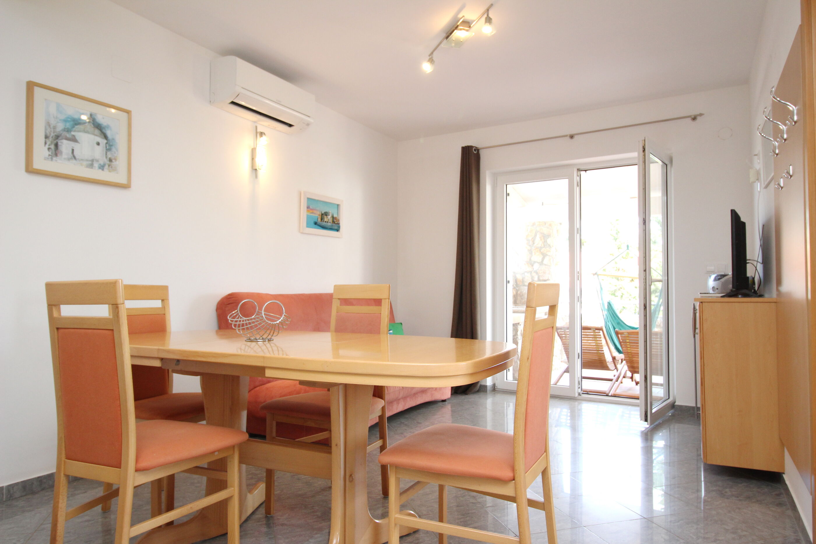 Apartments Villa Naranča 69051-A2