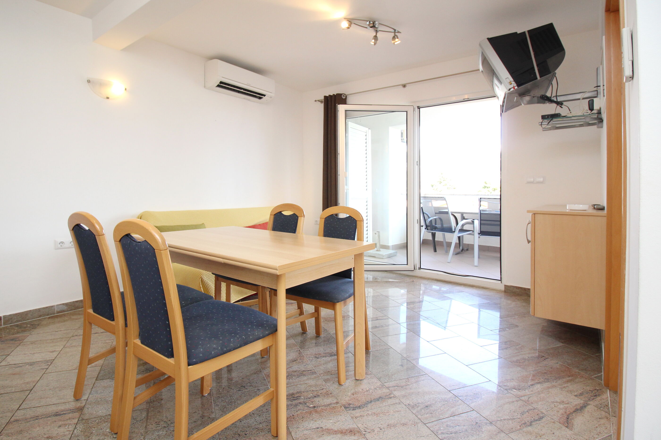 Apartments Villa Naranča 69051-A3