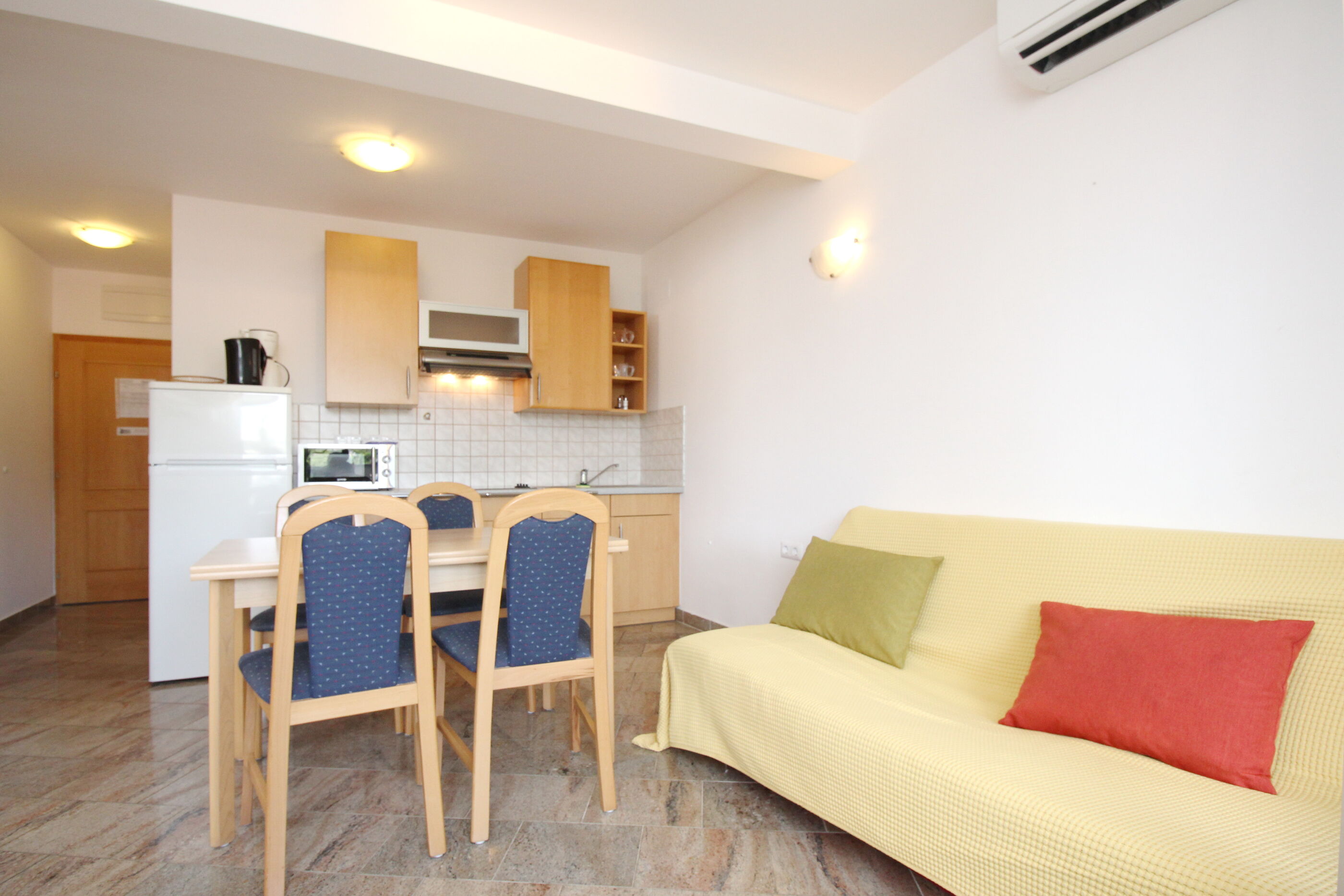 Apartments Villa Naranča 69051-A3