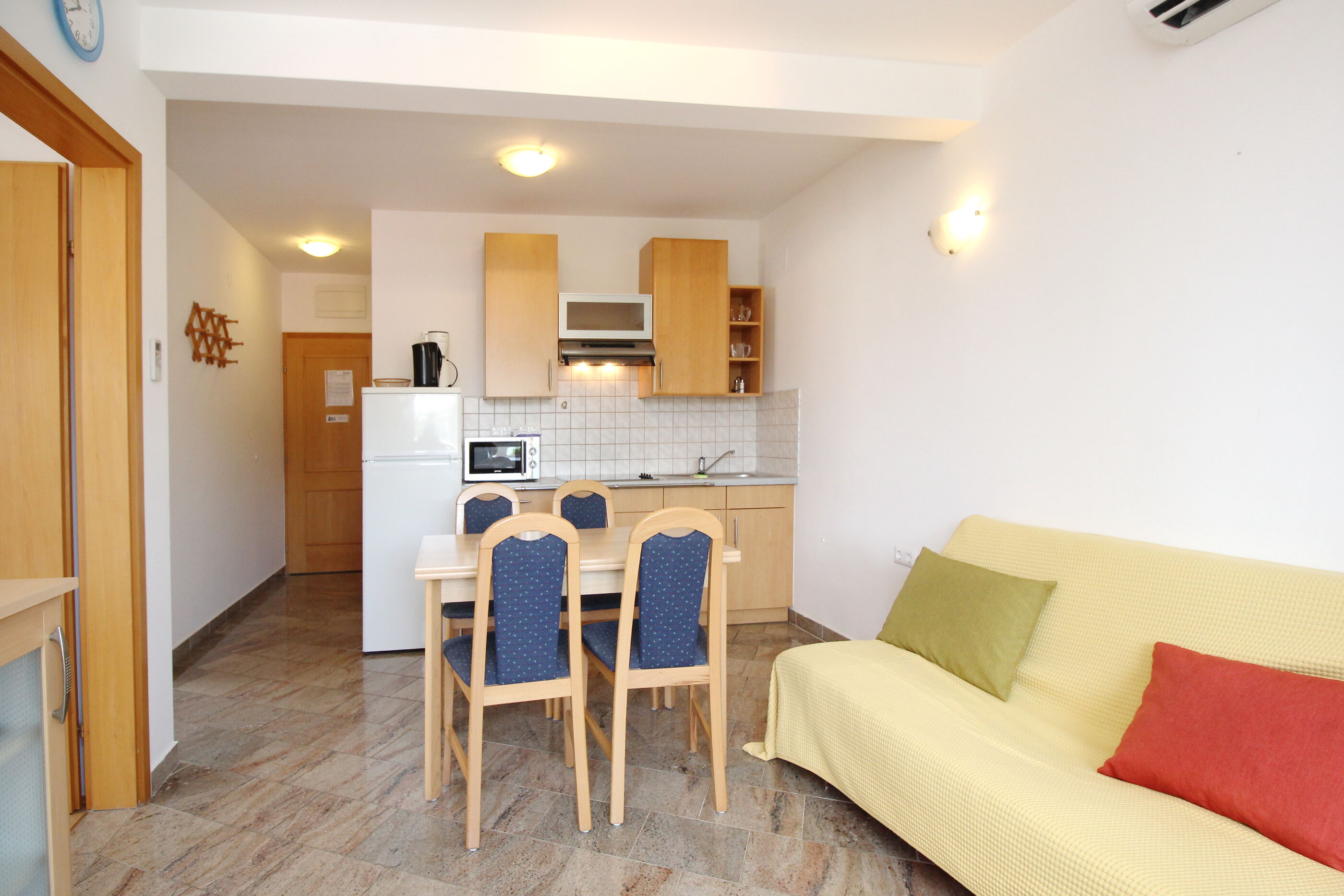 Apartments Villa Naranča 69051-A3
