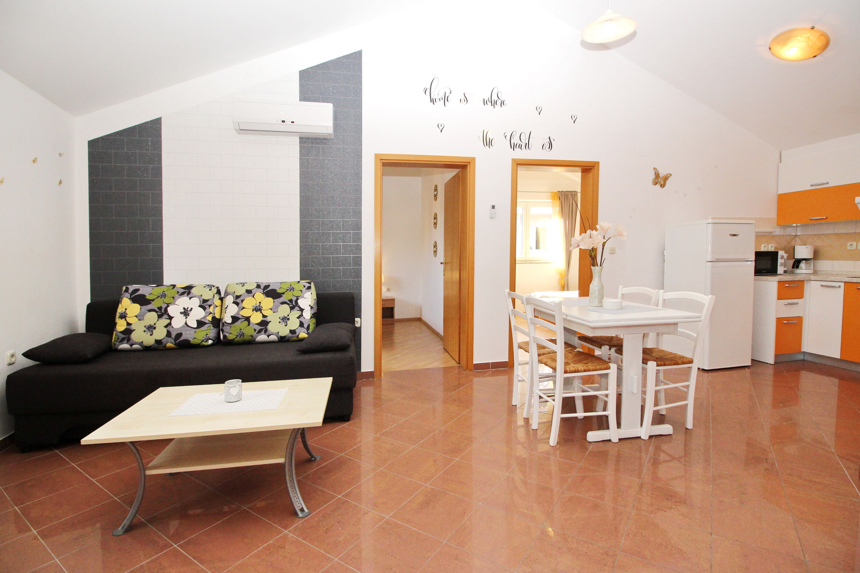 Apartments Villa Naranča 69051-A4