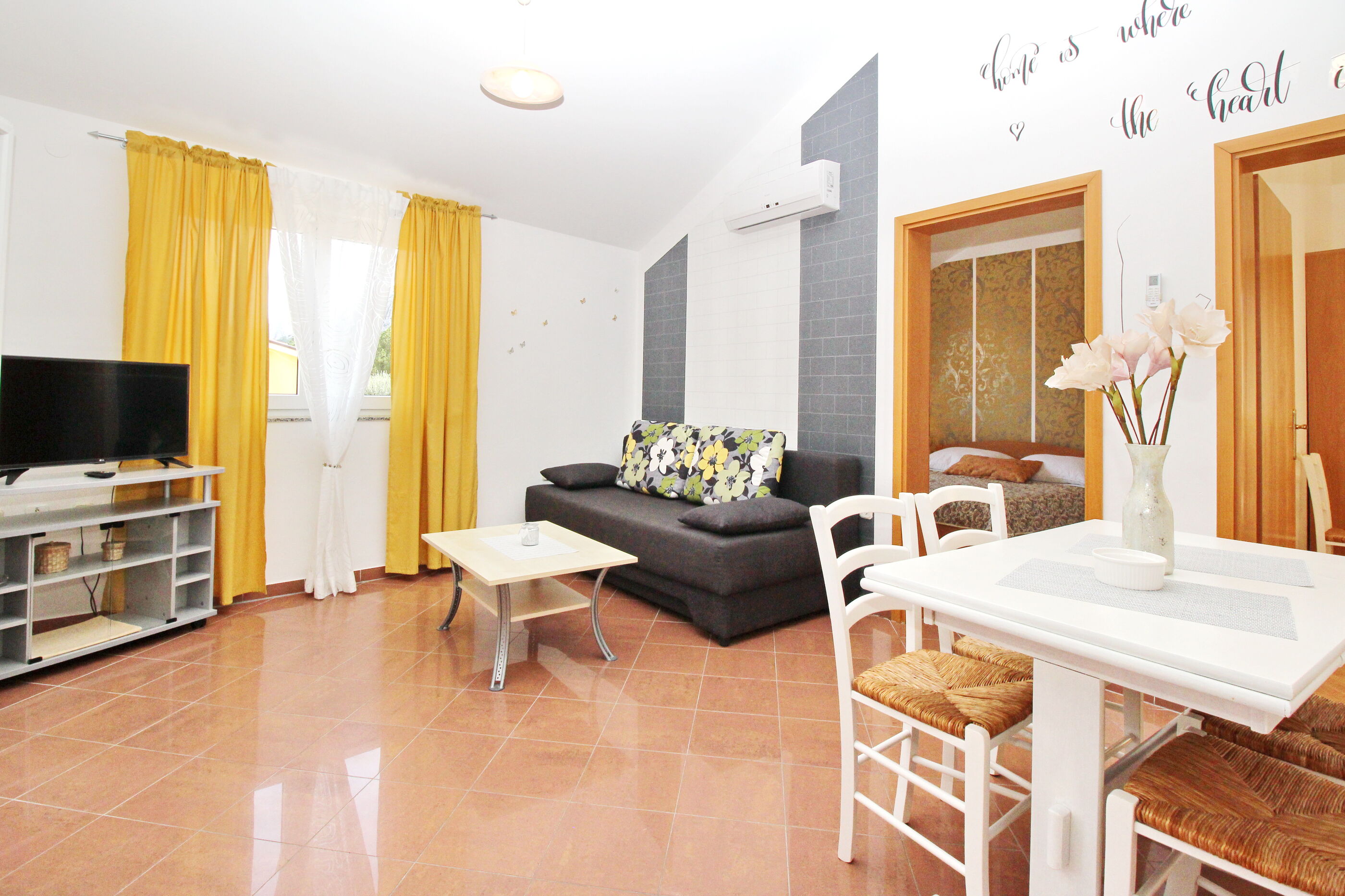 Apartments Villa Naranča 69051-A4