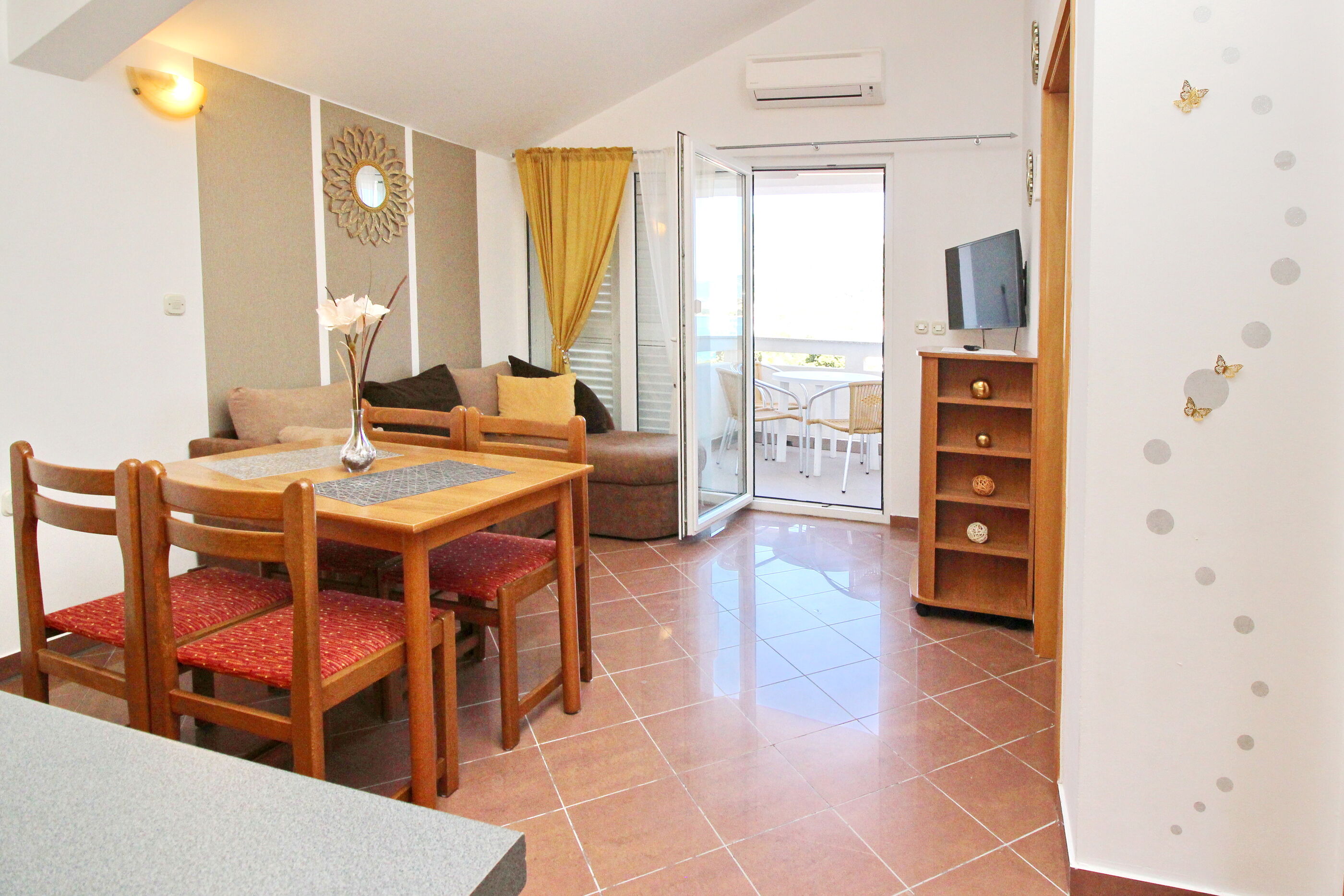 Apartments Villa Naranča 69051-A5