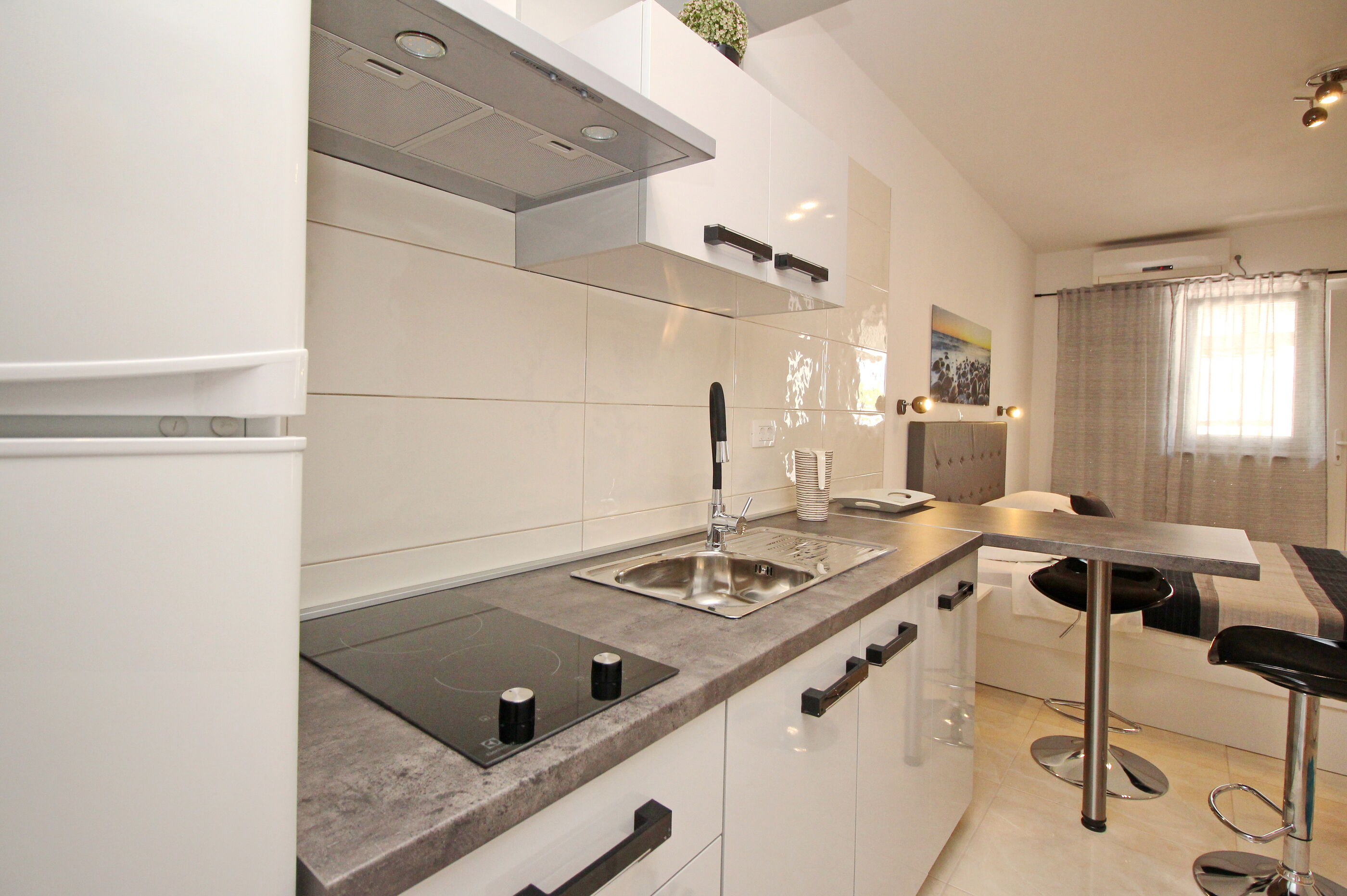 Apartments Karamarko 69071-A2