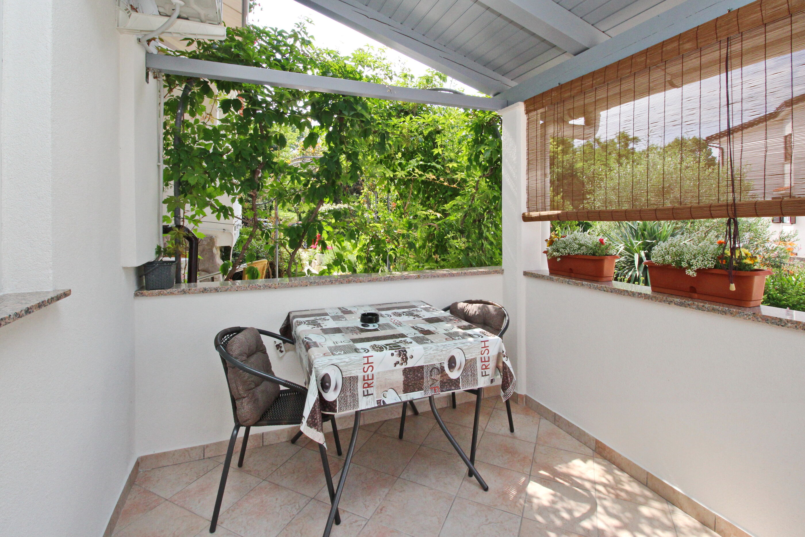 Apartments Karamarko 69071-A2