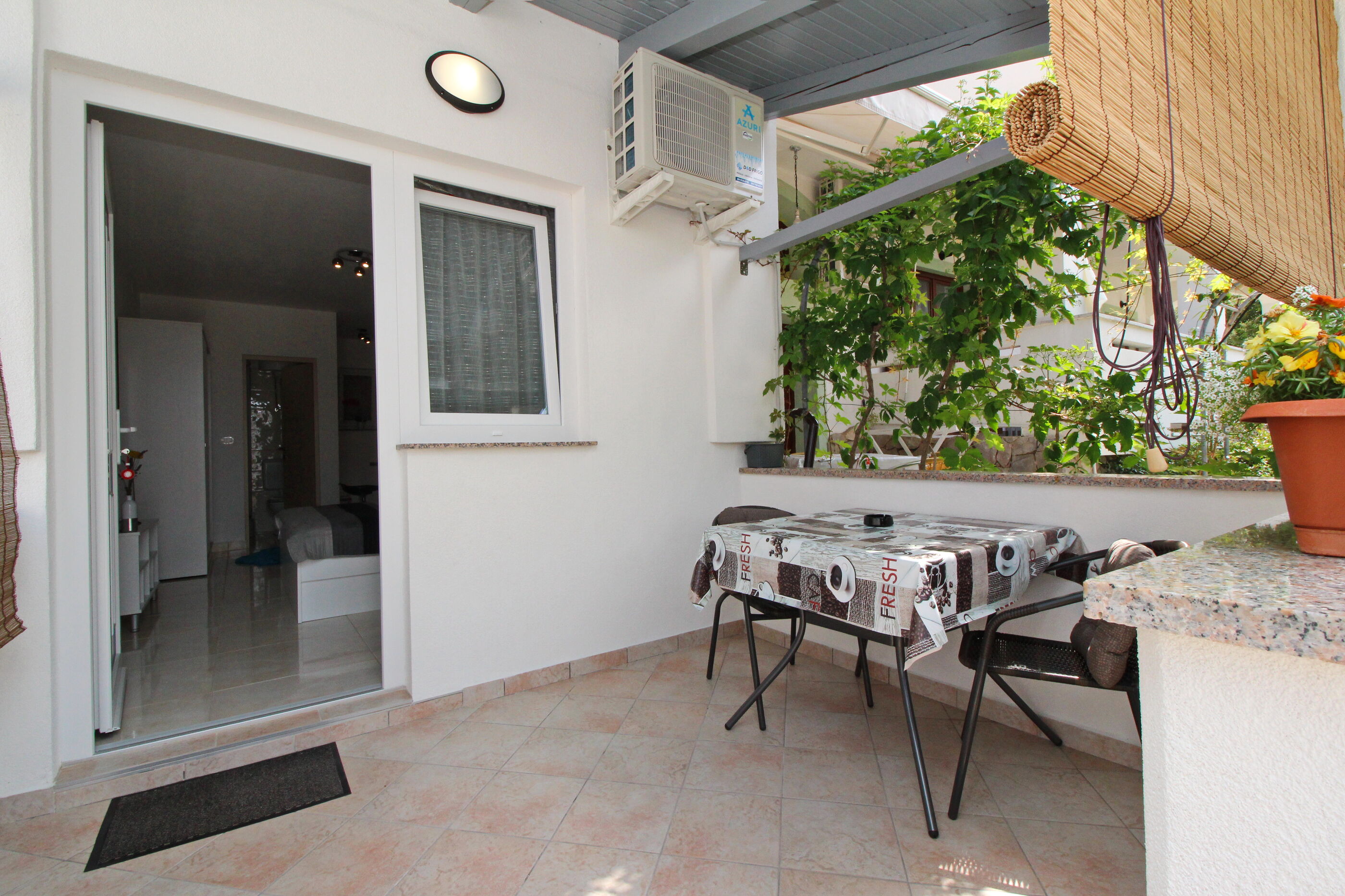 Apartments Karamarko 69071-A2