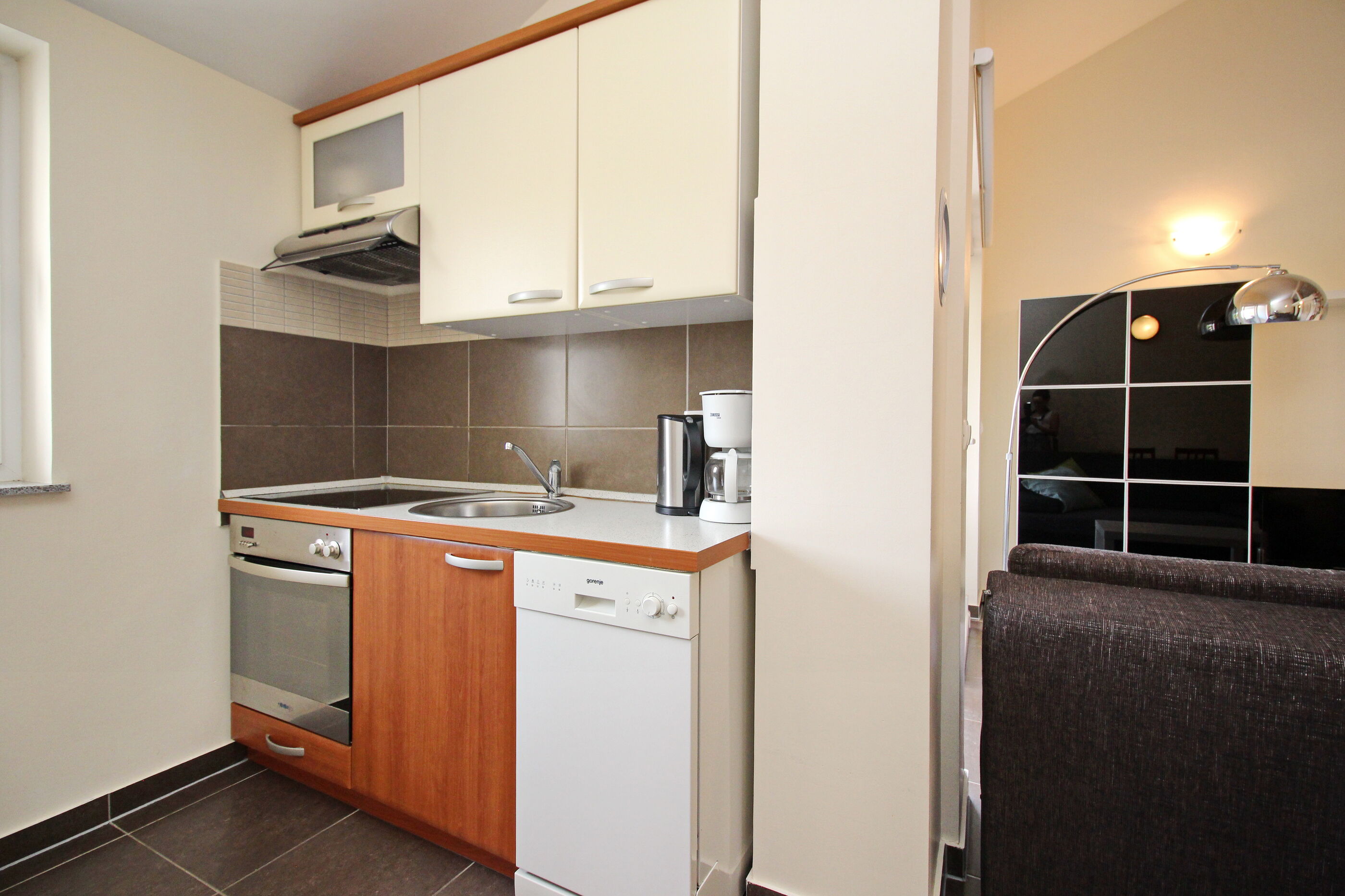 Apartments Osmanović-Hrabrić 69131-A1