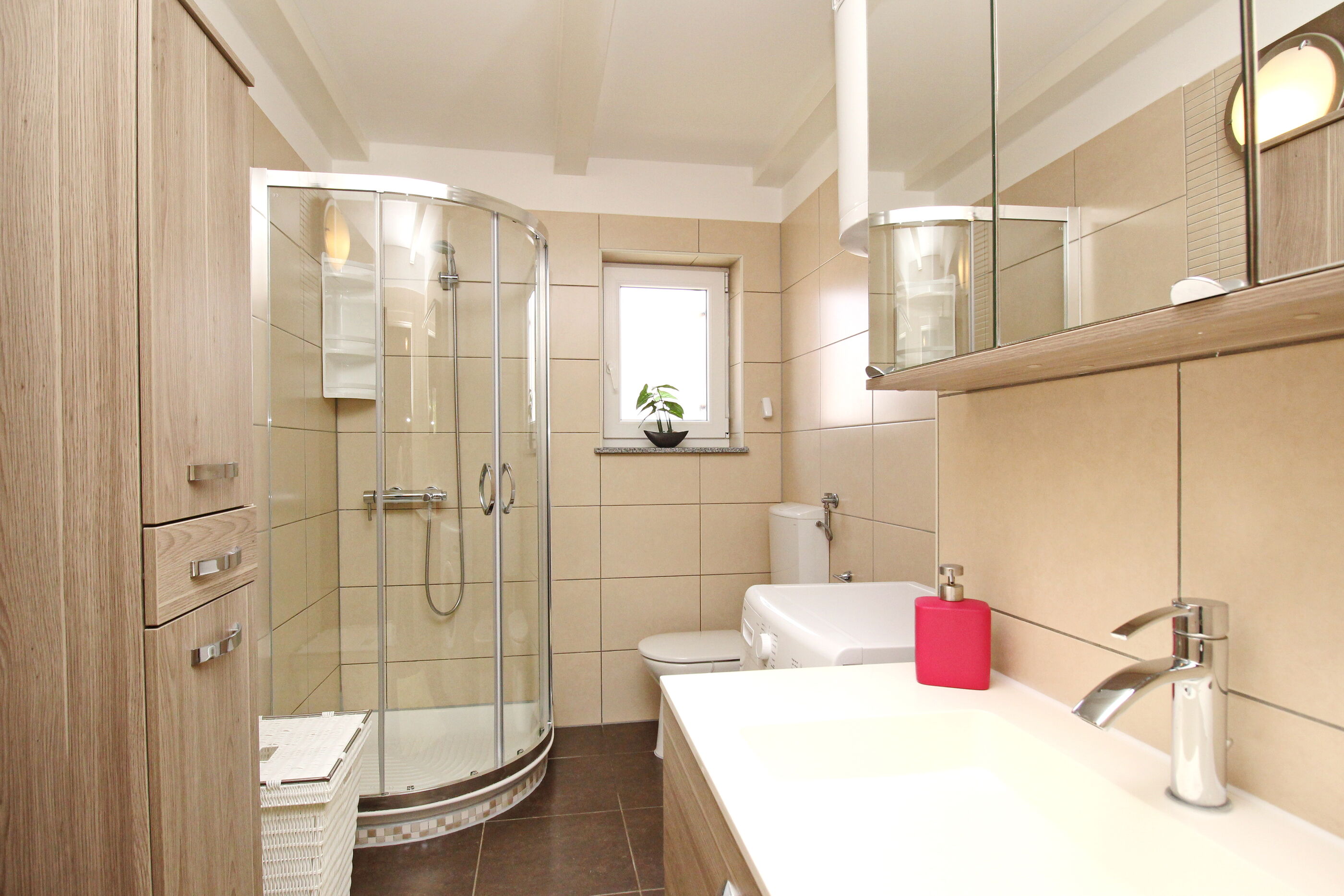 Apartments Osmanović-Hrabrić 69131-A1