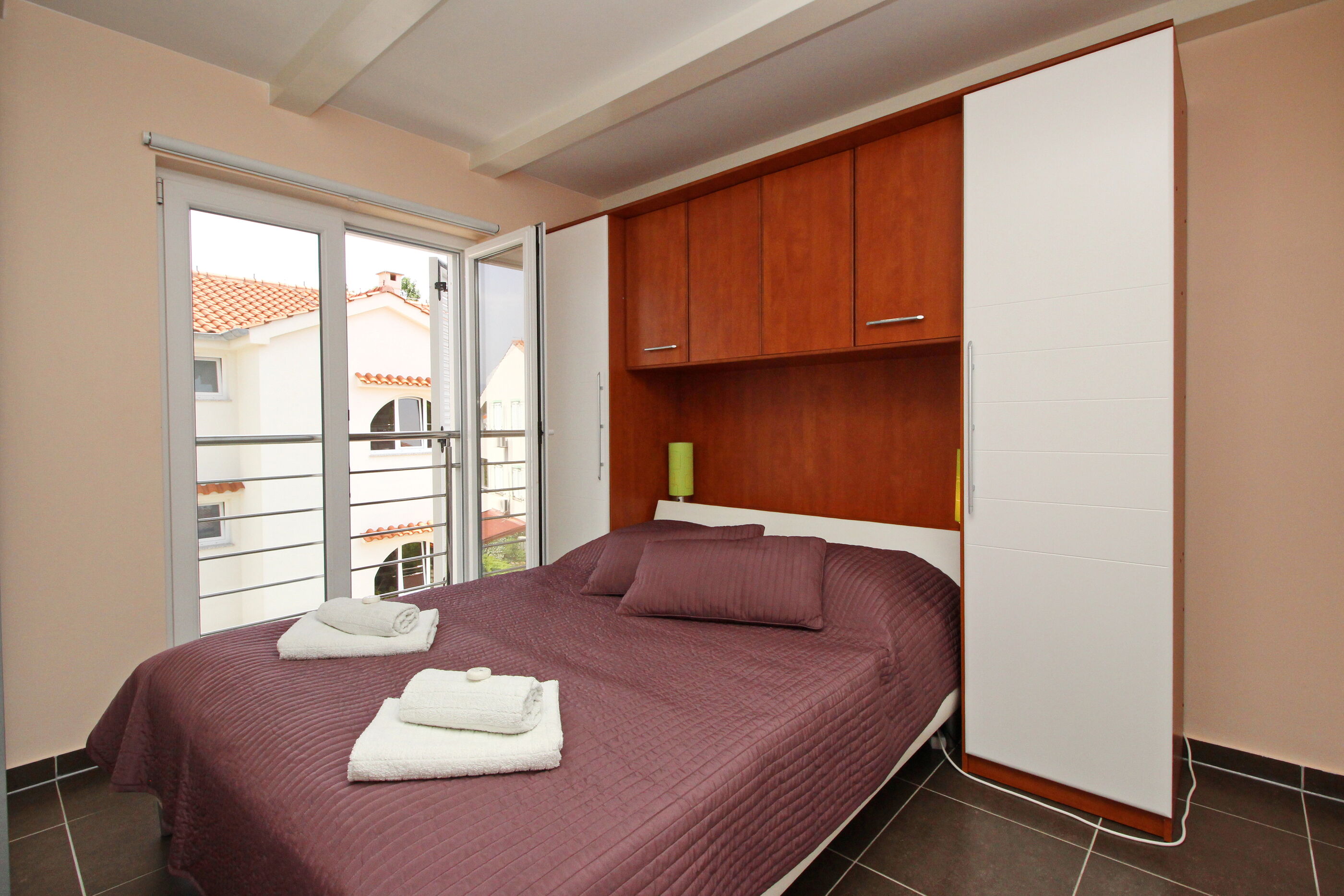 Apartments Osmanović-Hrabrić 69131-A1