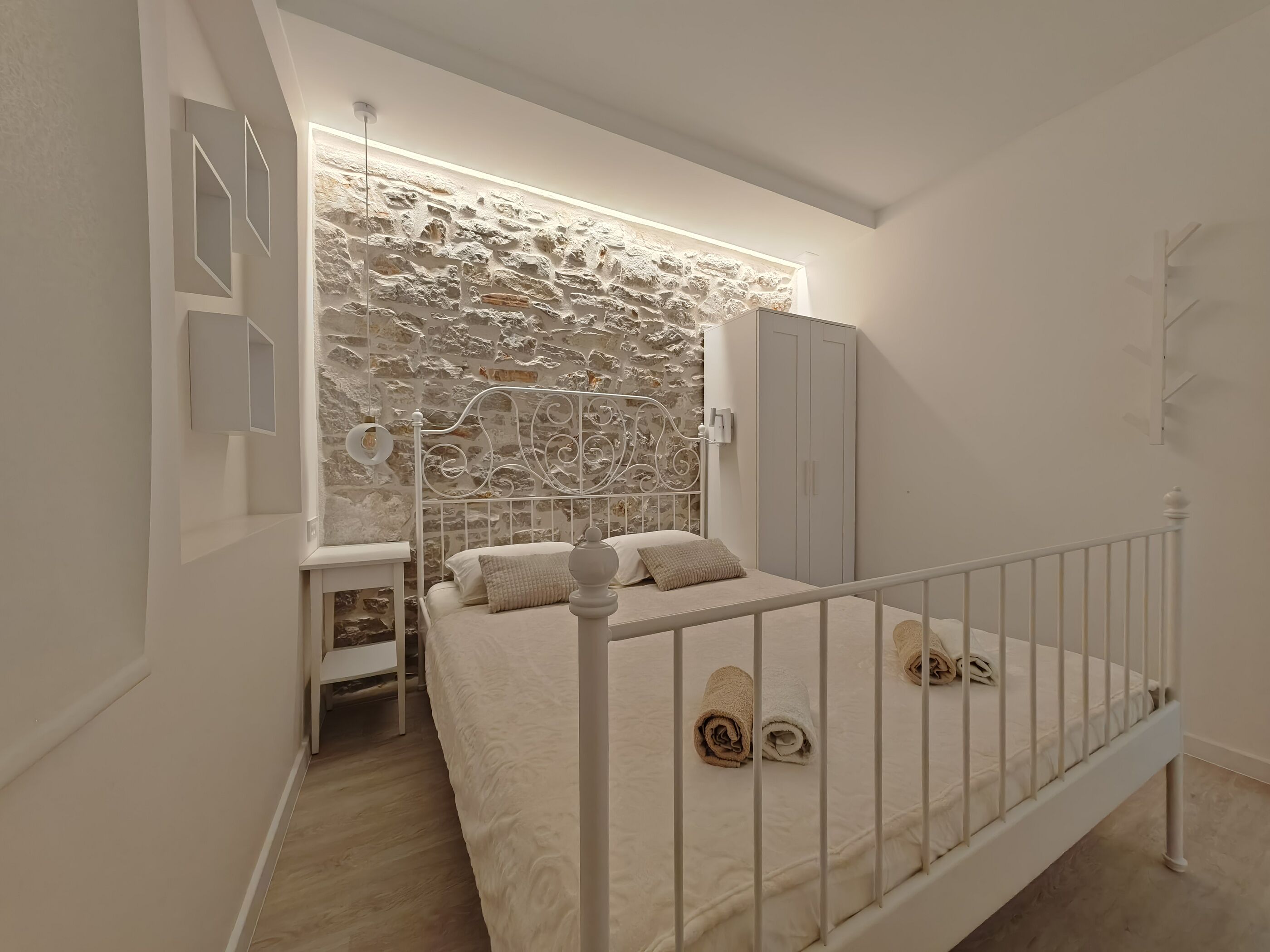Apartments Mateo 11681-A1