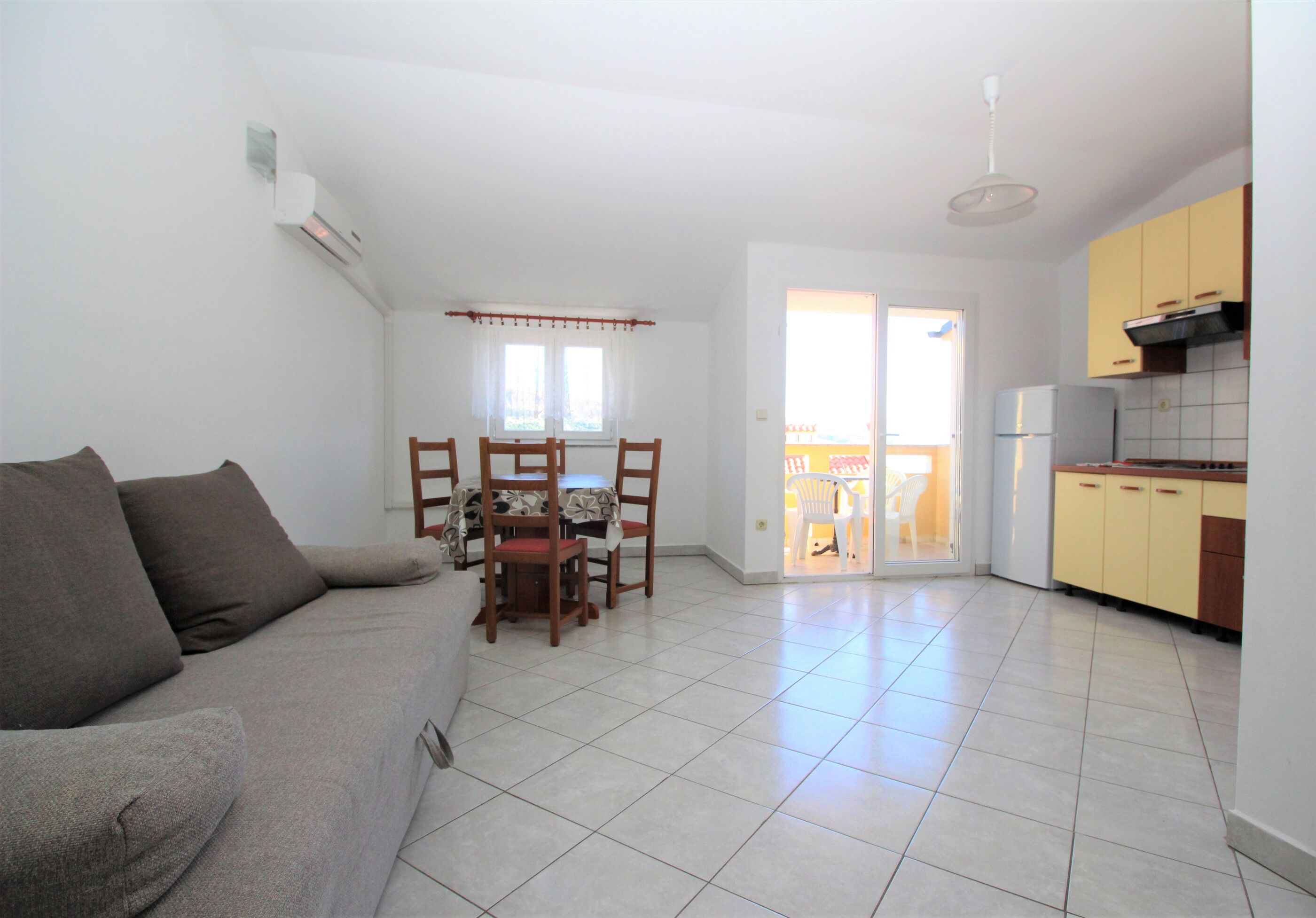 Apartments Capić Zarok 69401-A1