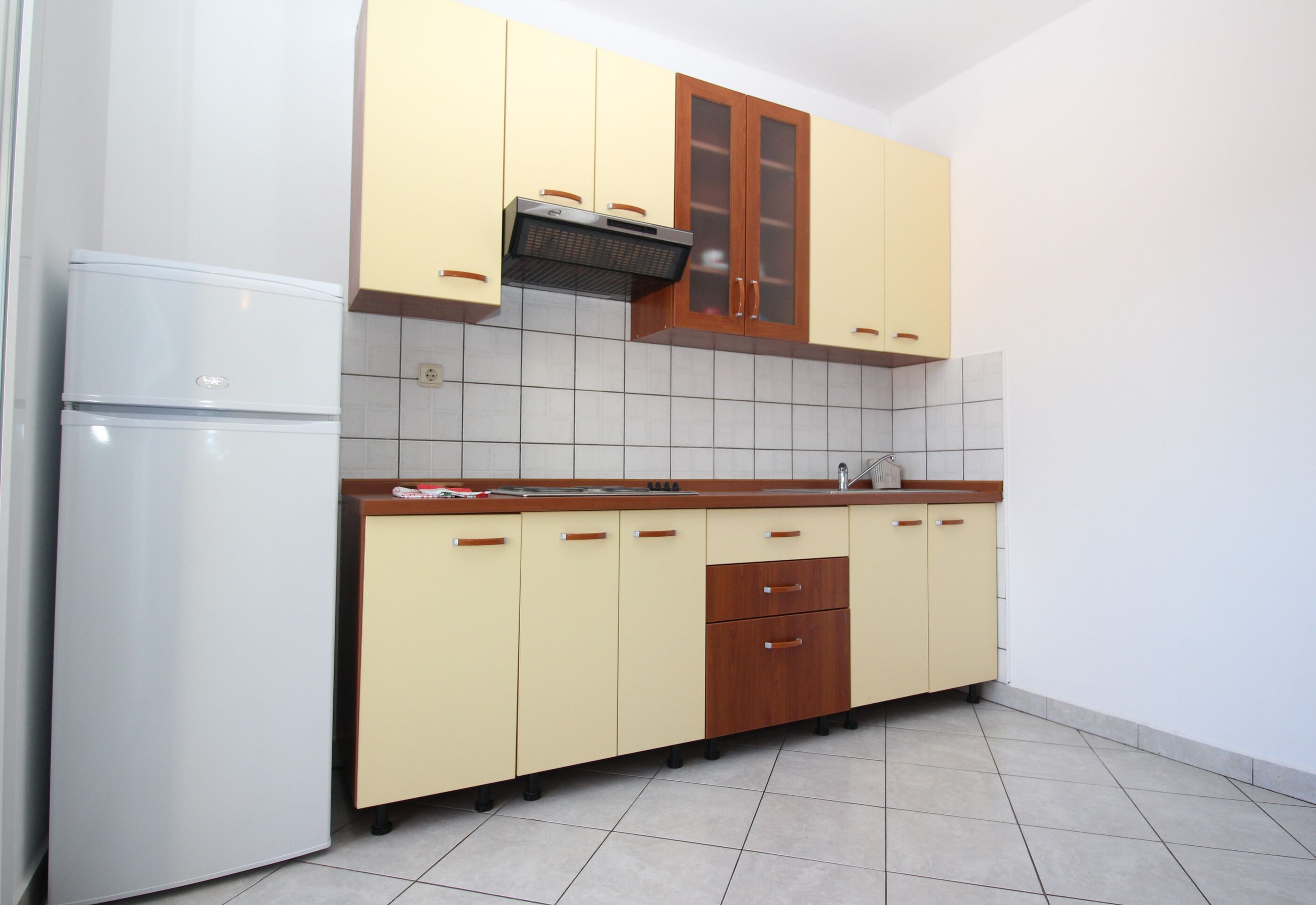 Apartments Capić Zarok 69401-A1