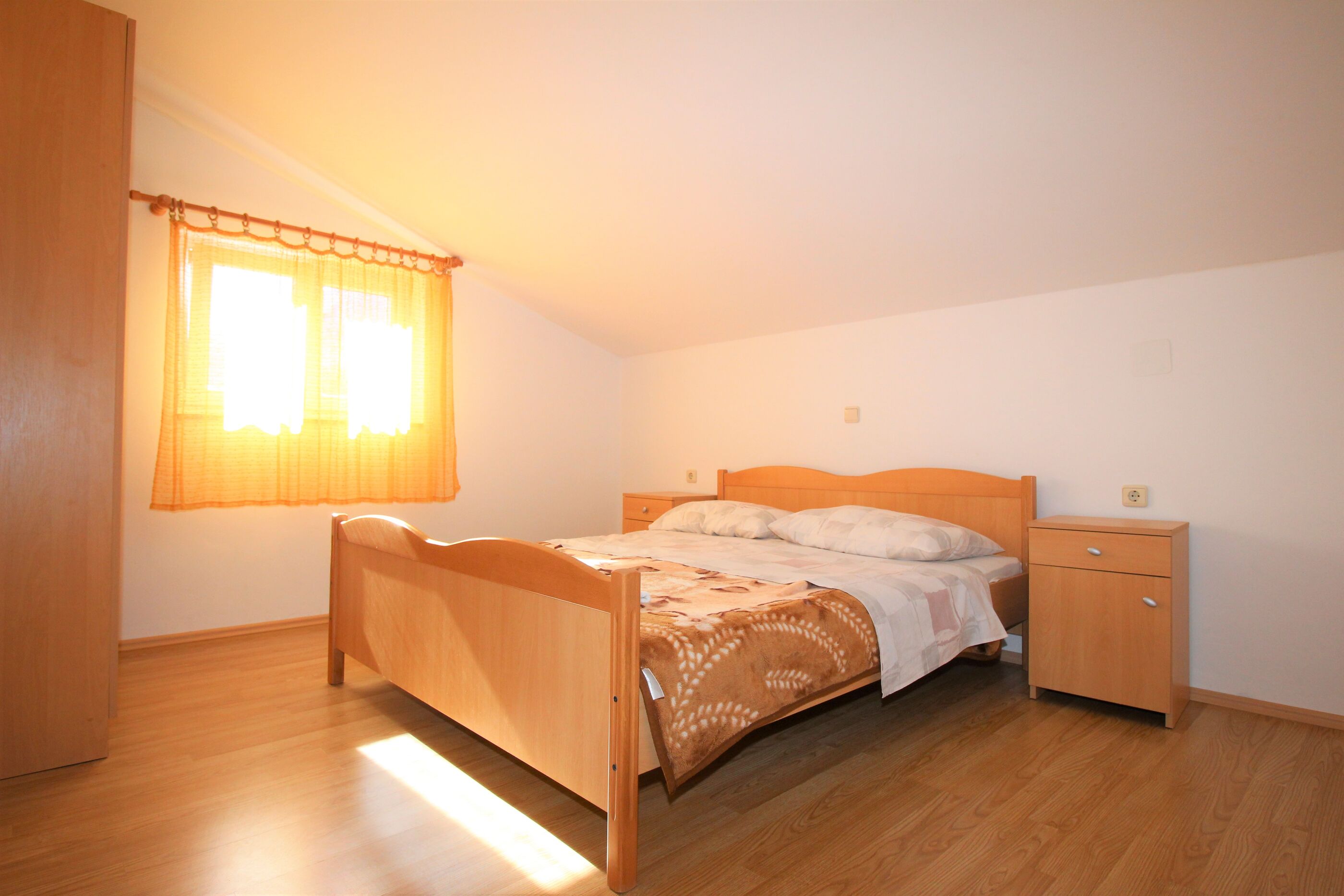 Apartments Capić Zarok 69401-A1