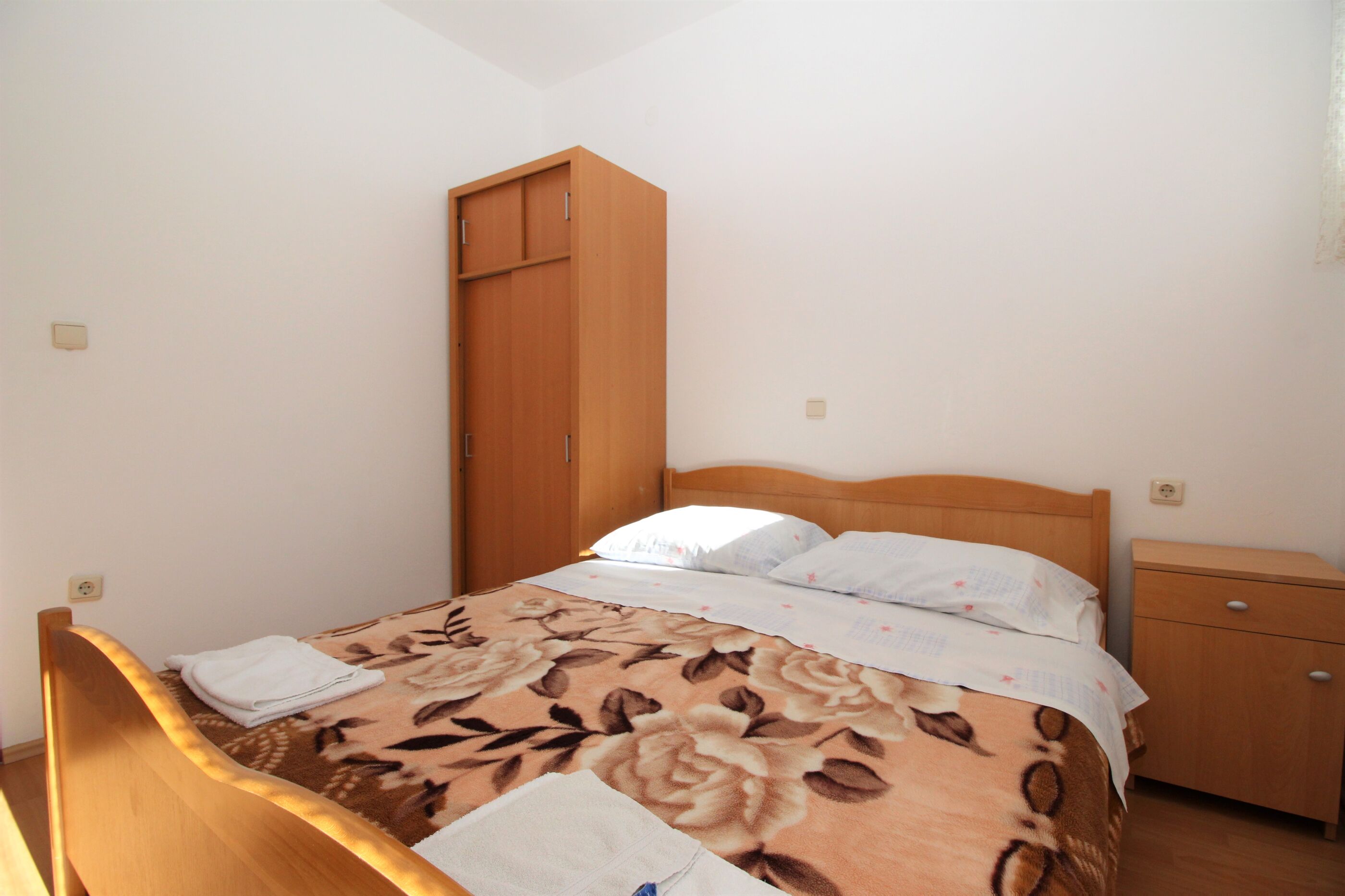 Apartments Capić Zarok 69401-A1