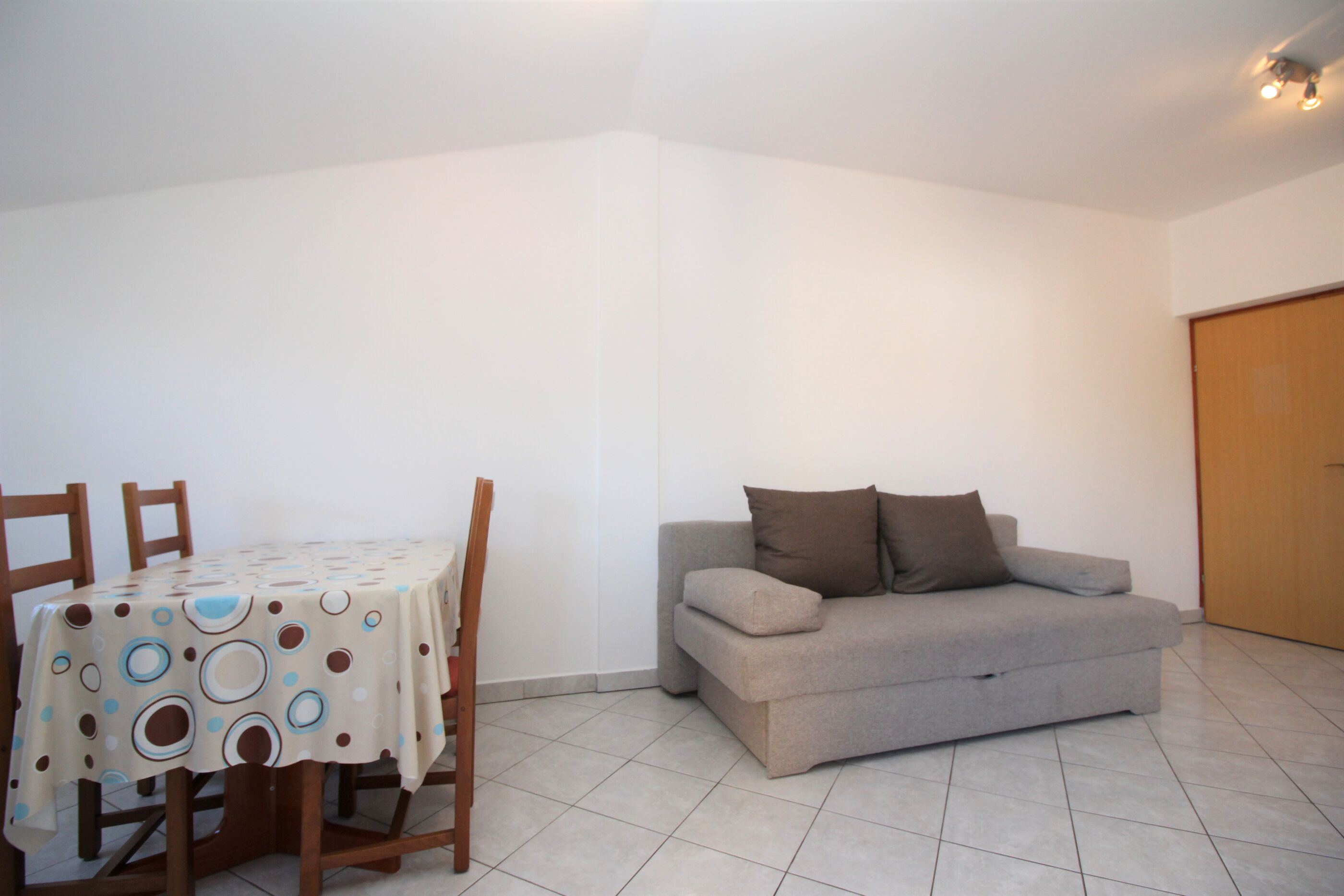 Apartments Capić Zarok 69401-A2