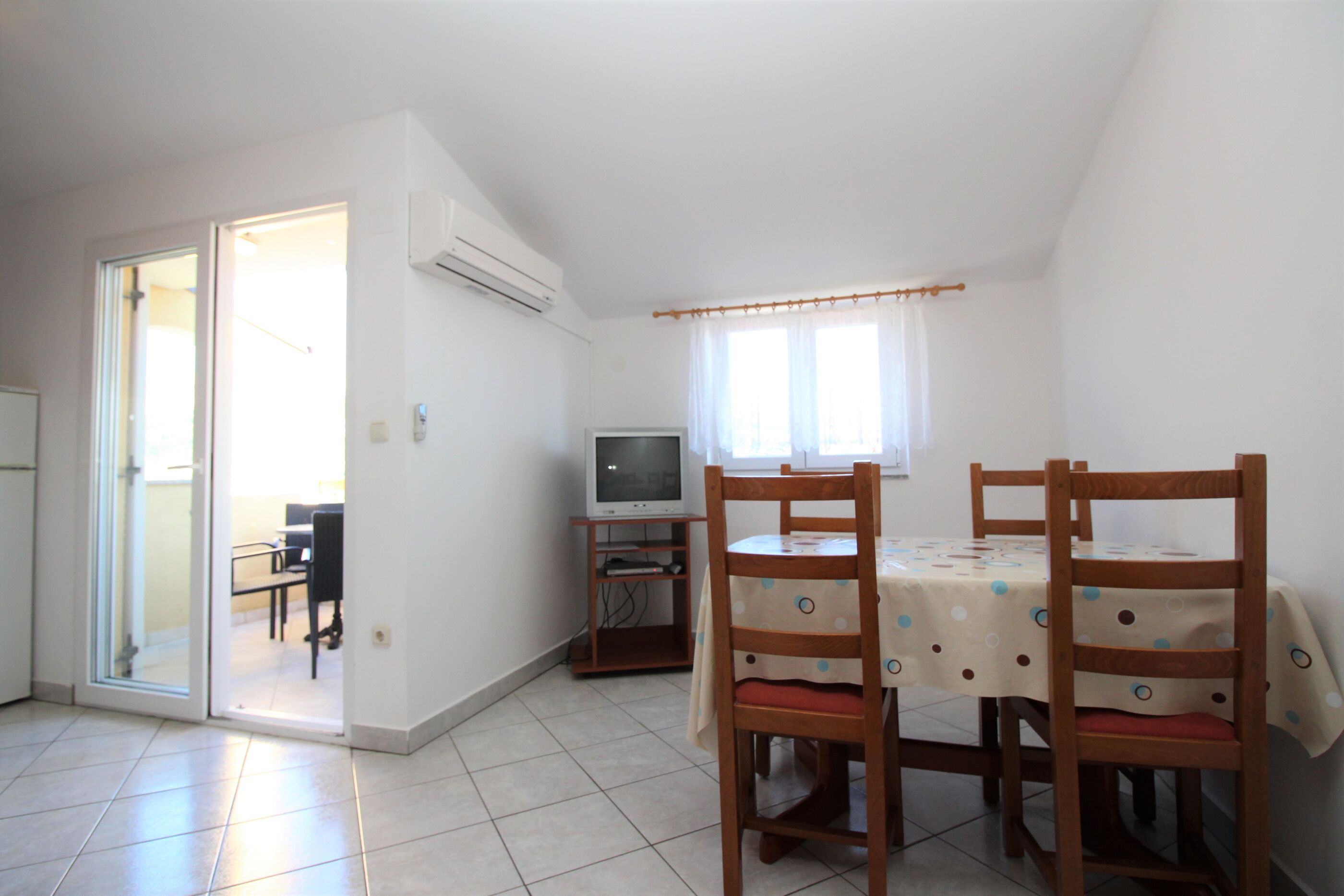 Apartments Capić Zarok 69401-A2