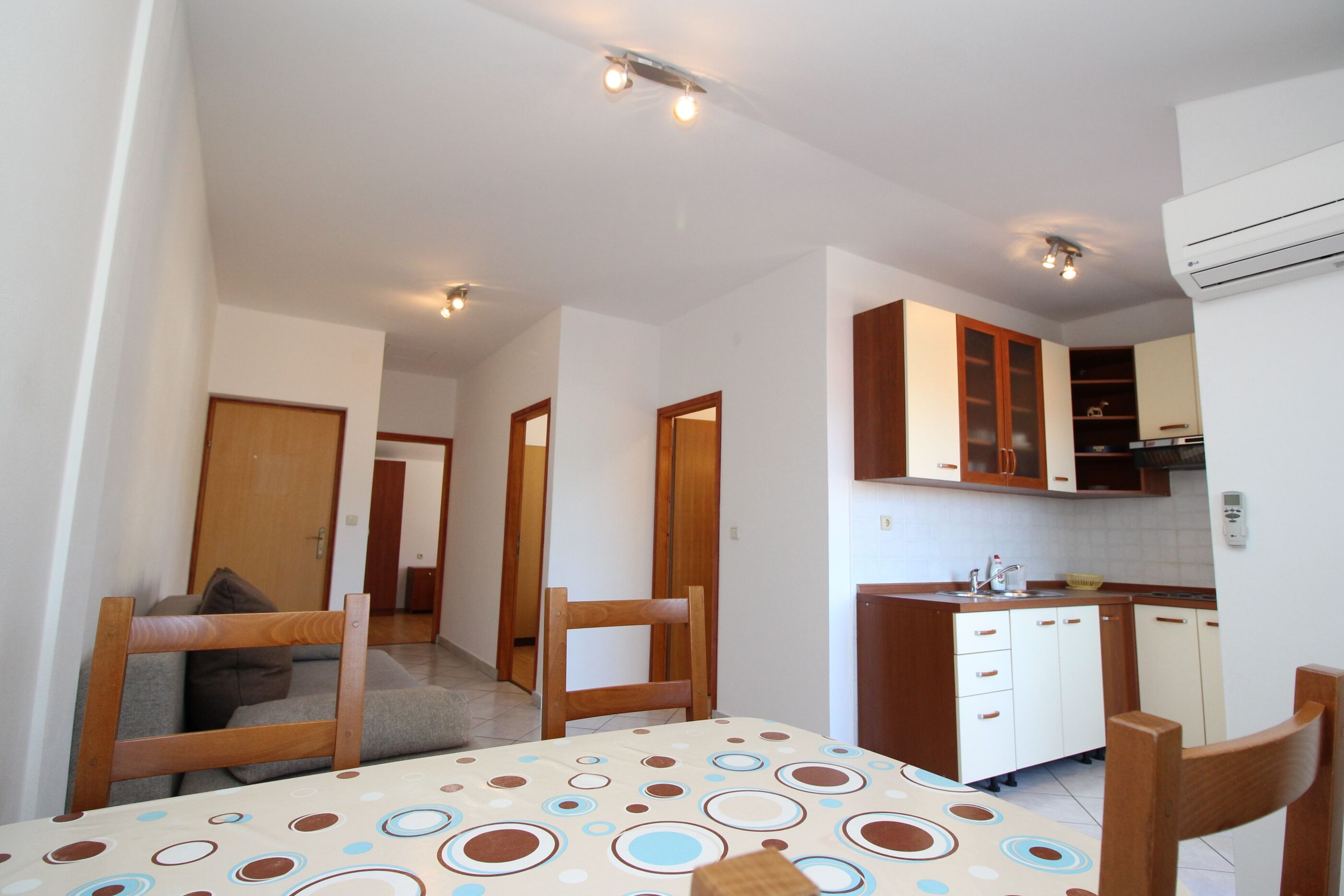 Apartments Capić Zarok 69401-A2