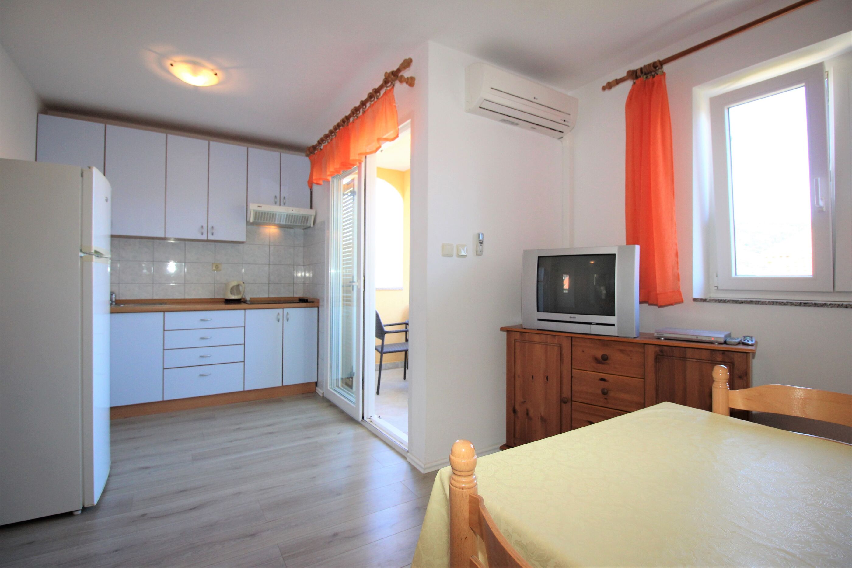 Apartments Capić Zarok 69401-A7