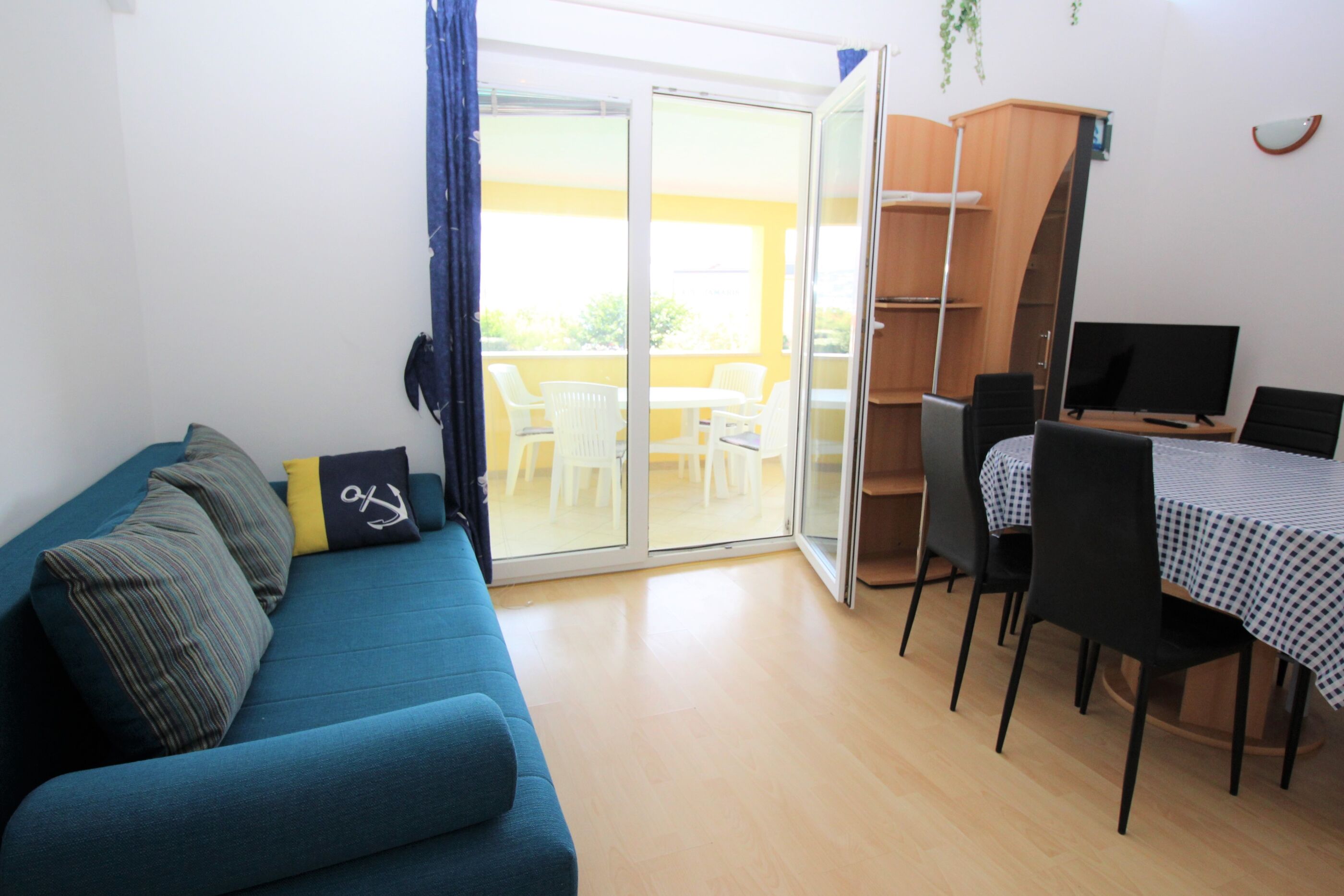 Apartments Zarok 69411-A1